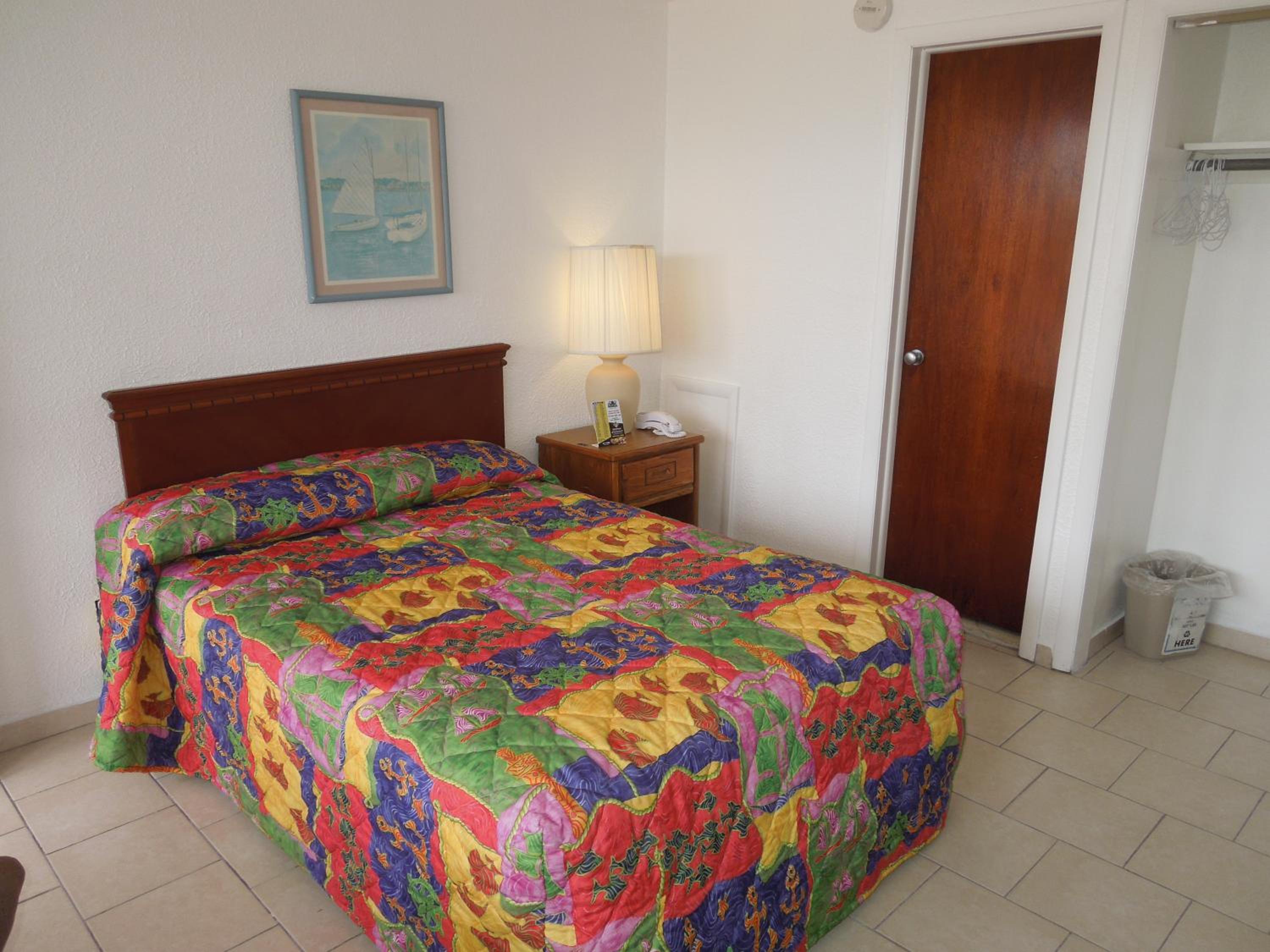 Skylark Resort Motel