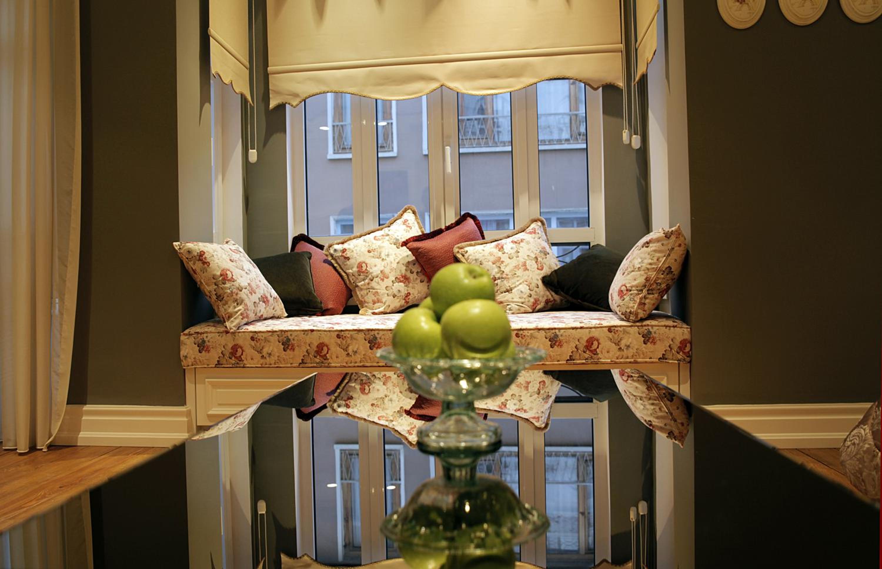 Frida Suites