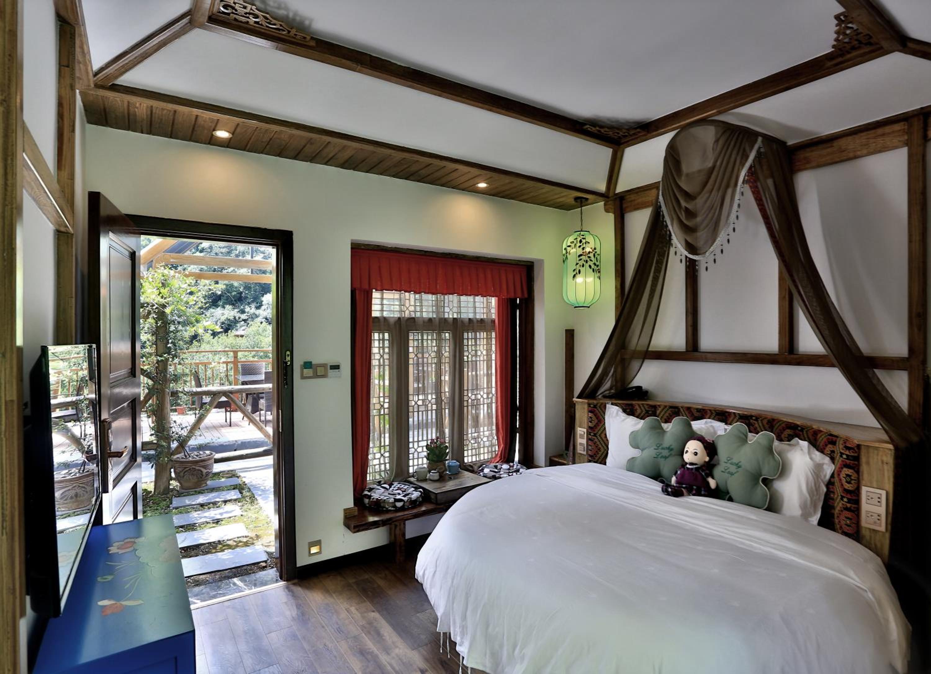 Zhangjiajie One city one inn