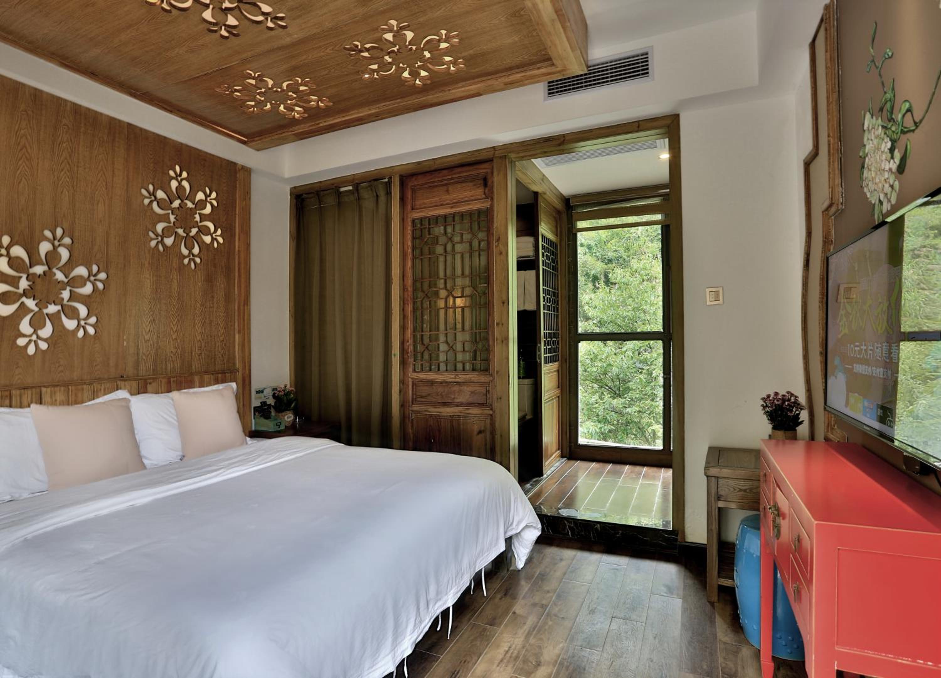 Zhangjiajie One city one inn
