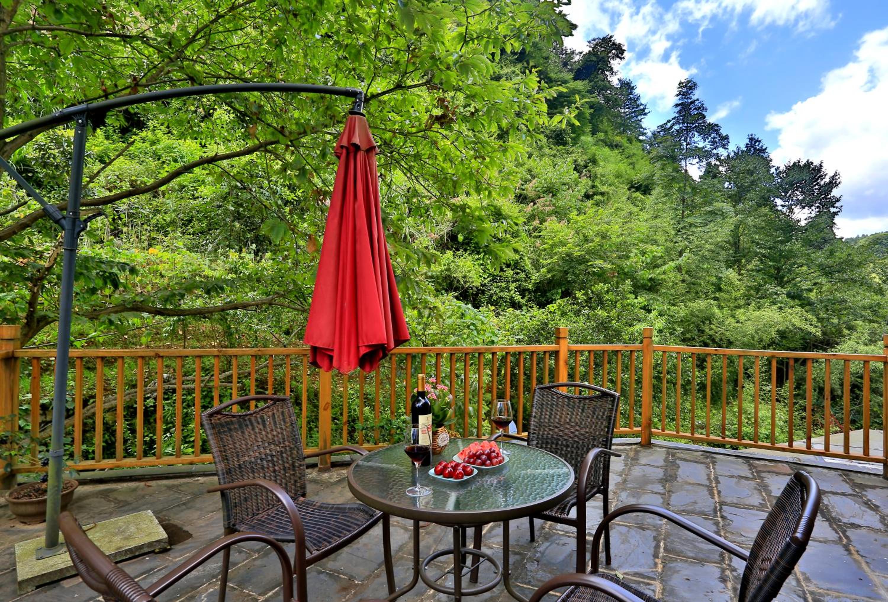 Zhangjiajie One city one inn