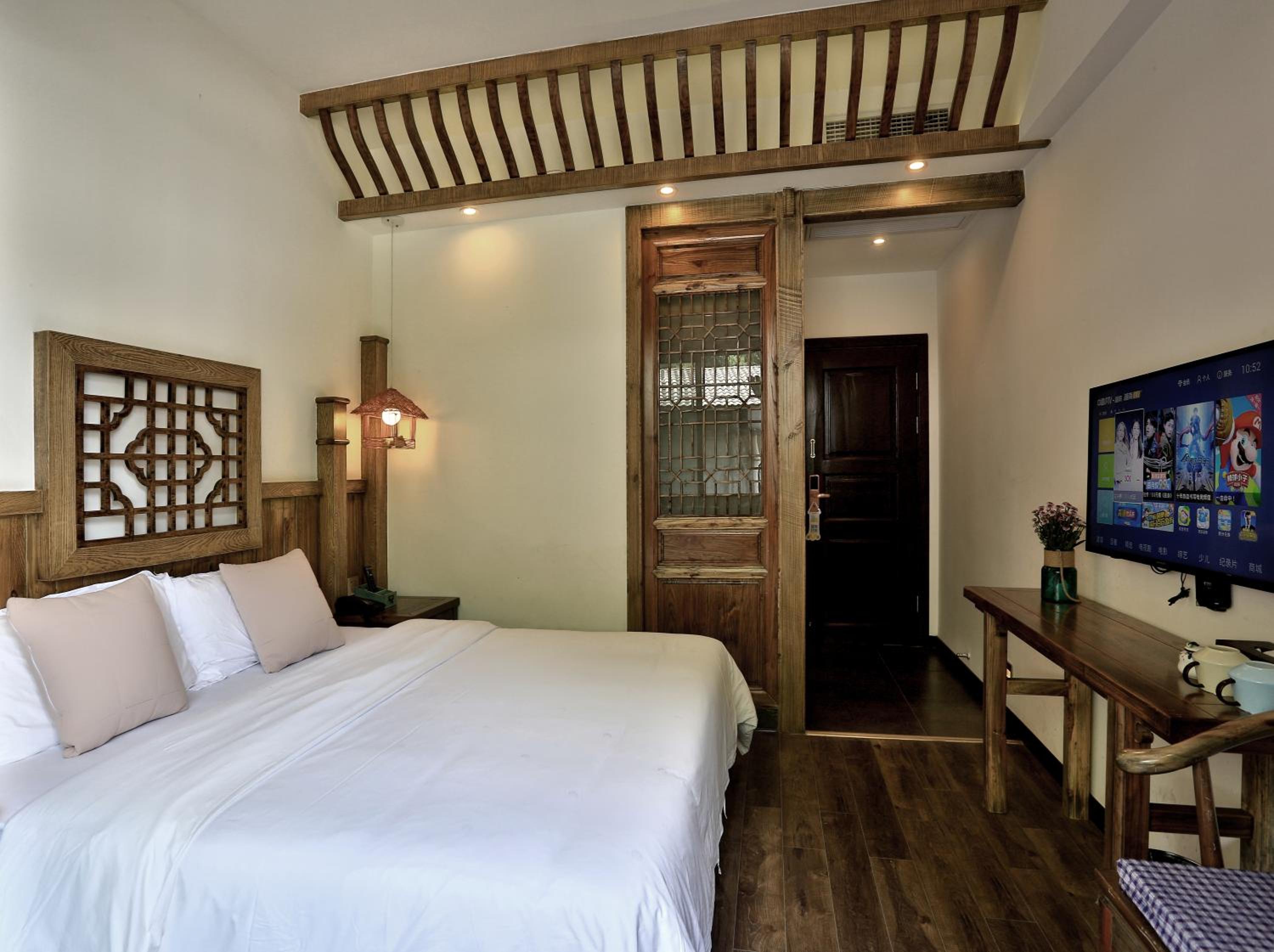 Zhangjiajie One city one inn
