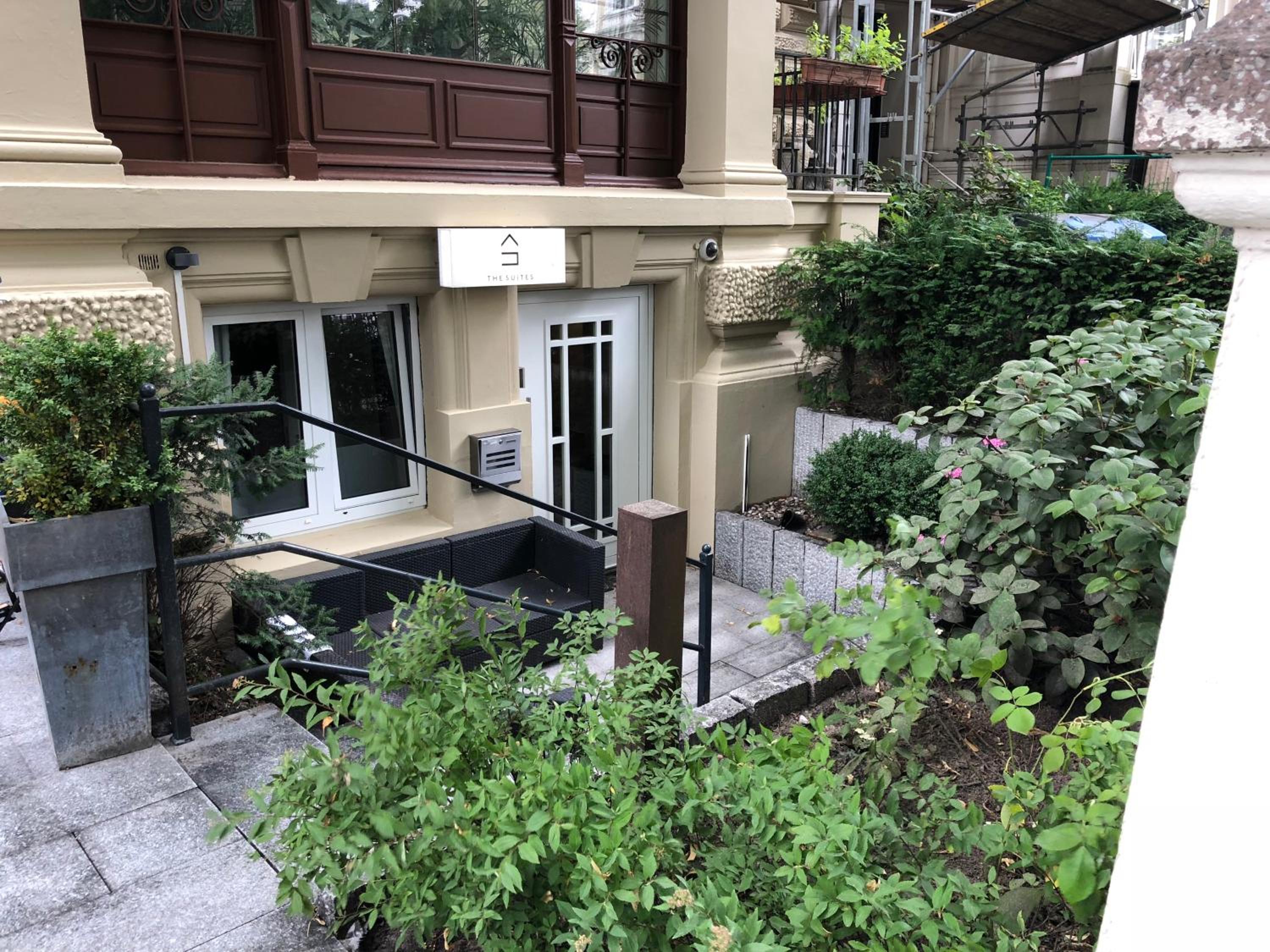 The Suites City Apartments