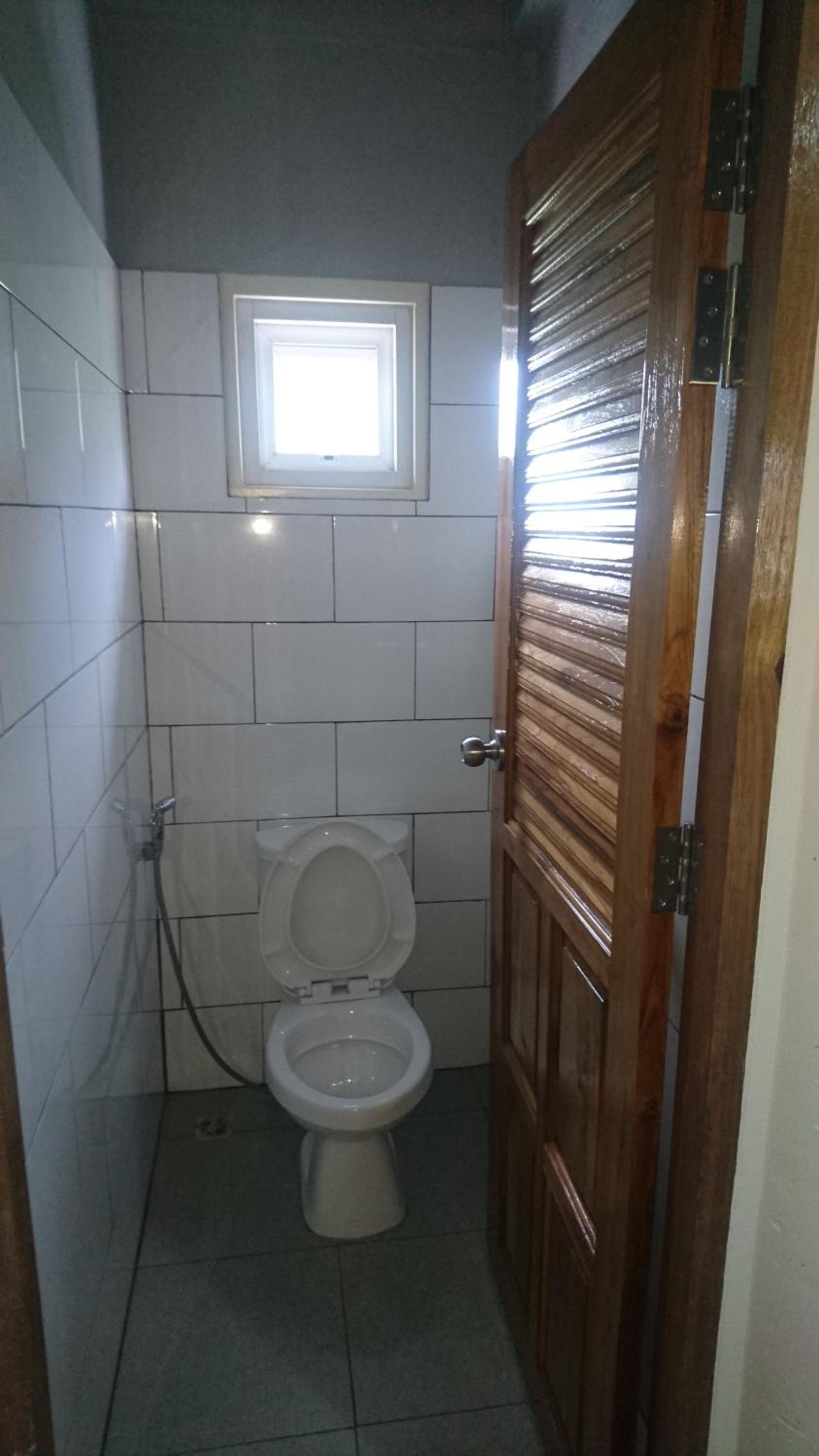 Easy Rooms and Minimart