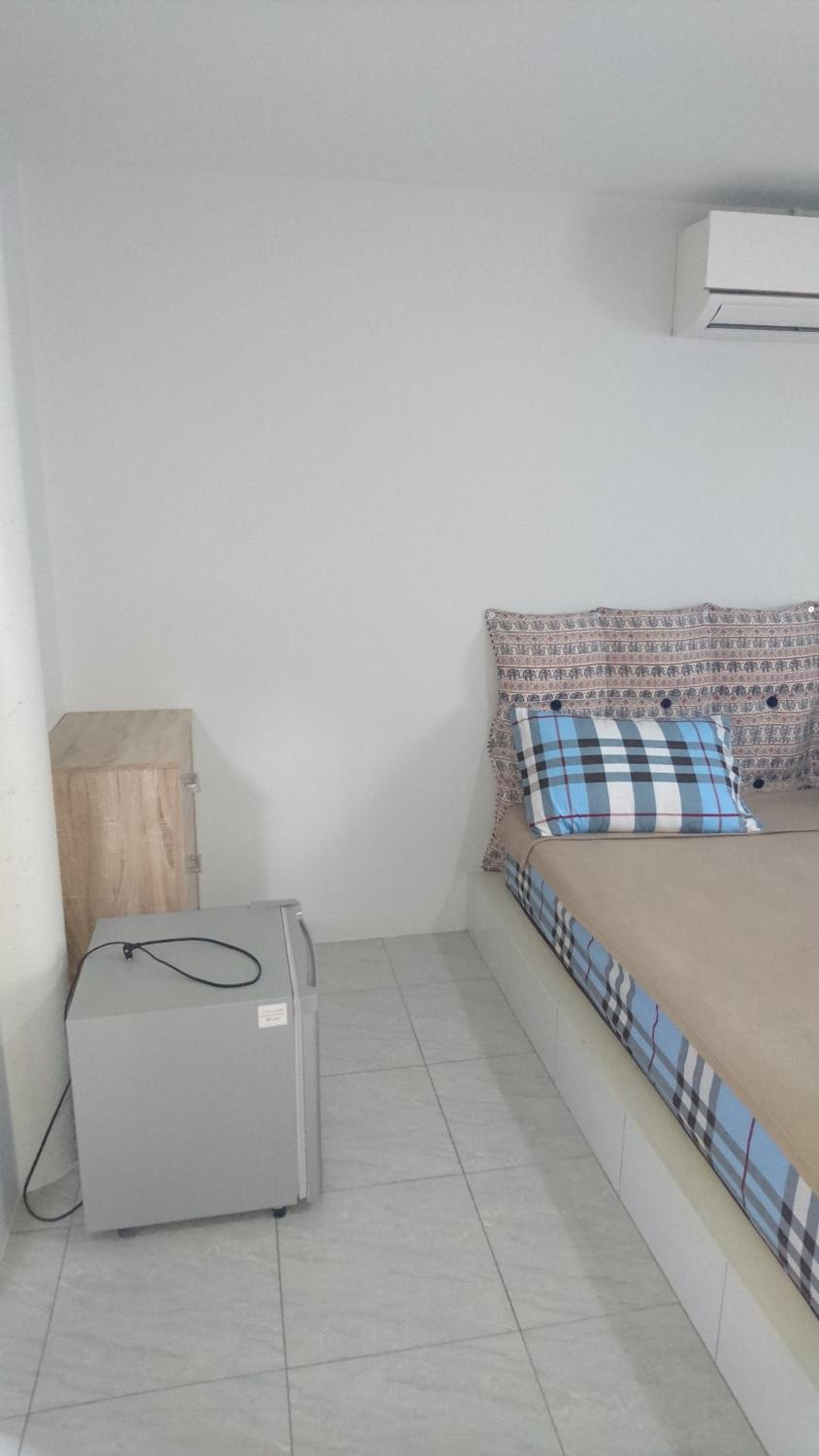 Easy Rooms and Minimart
