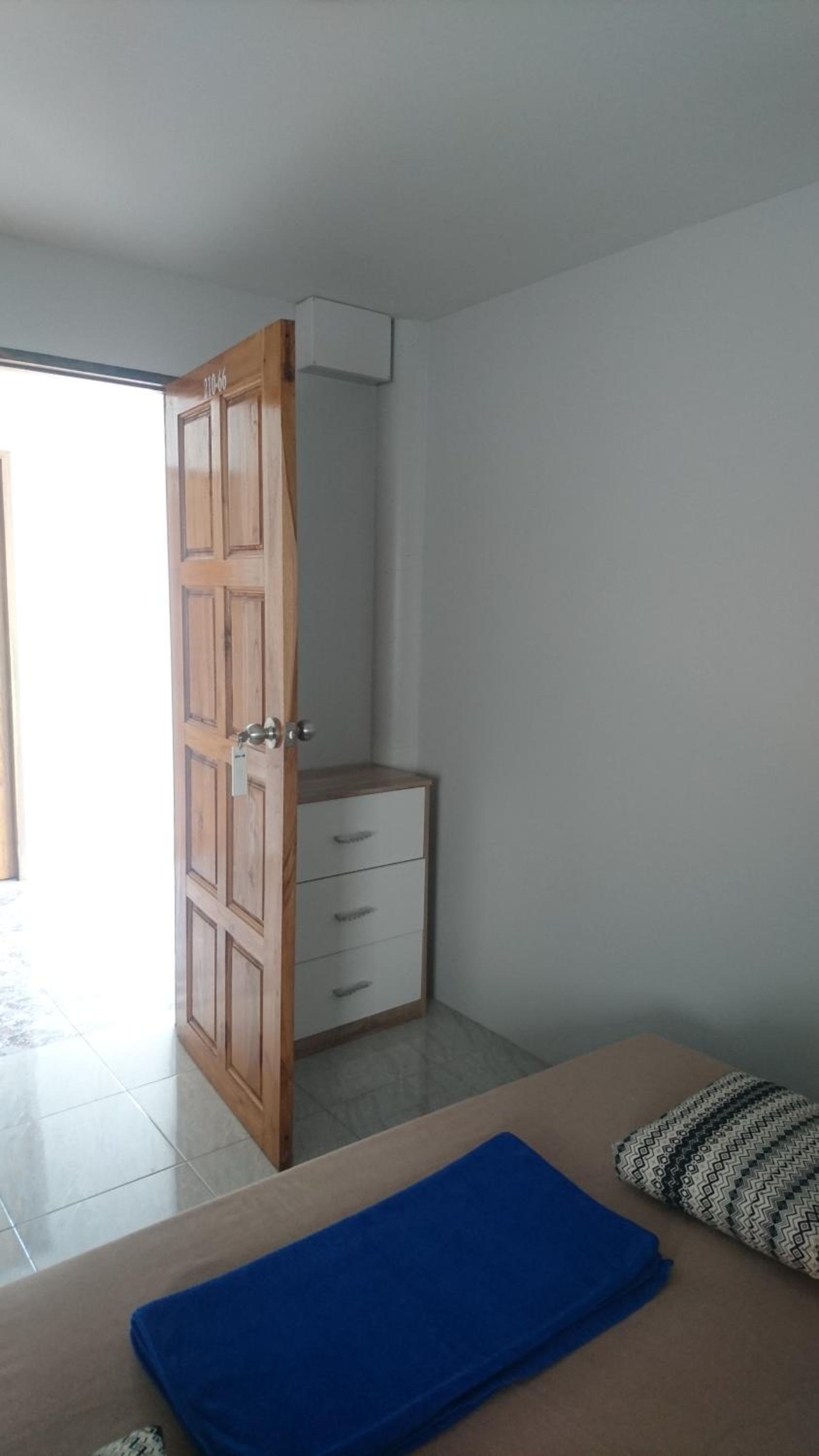 Easy Rooms and Minimart
