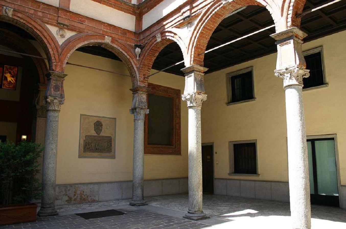 ℒovely & ℰlegant Studio next to Duomo/Missori