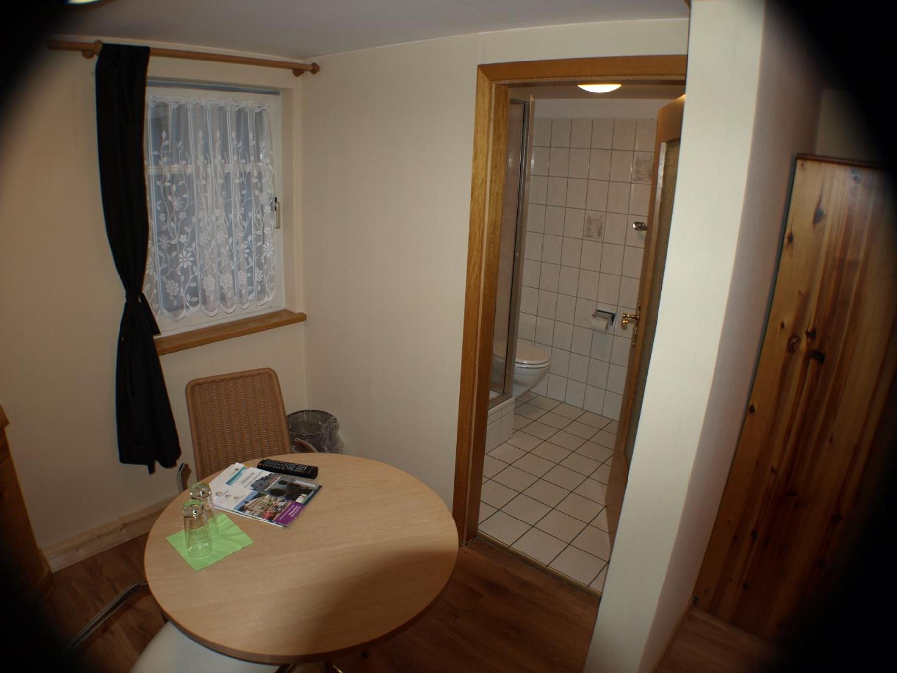 Photo 28