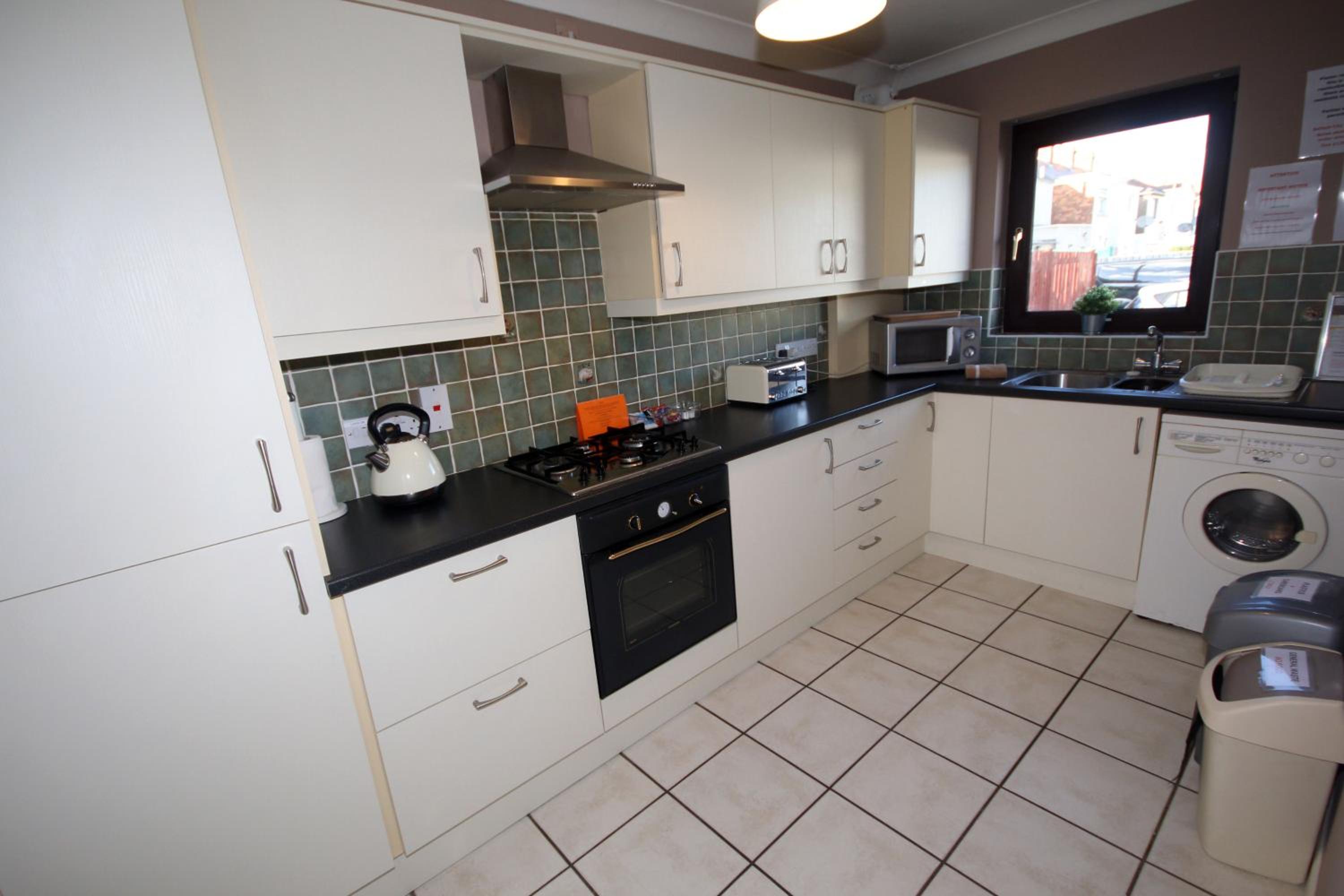 Modern Belfast Apartment view 4