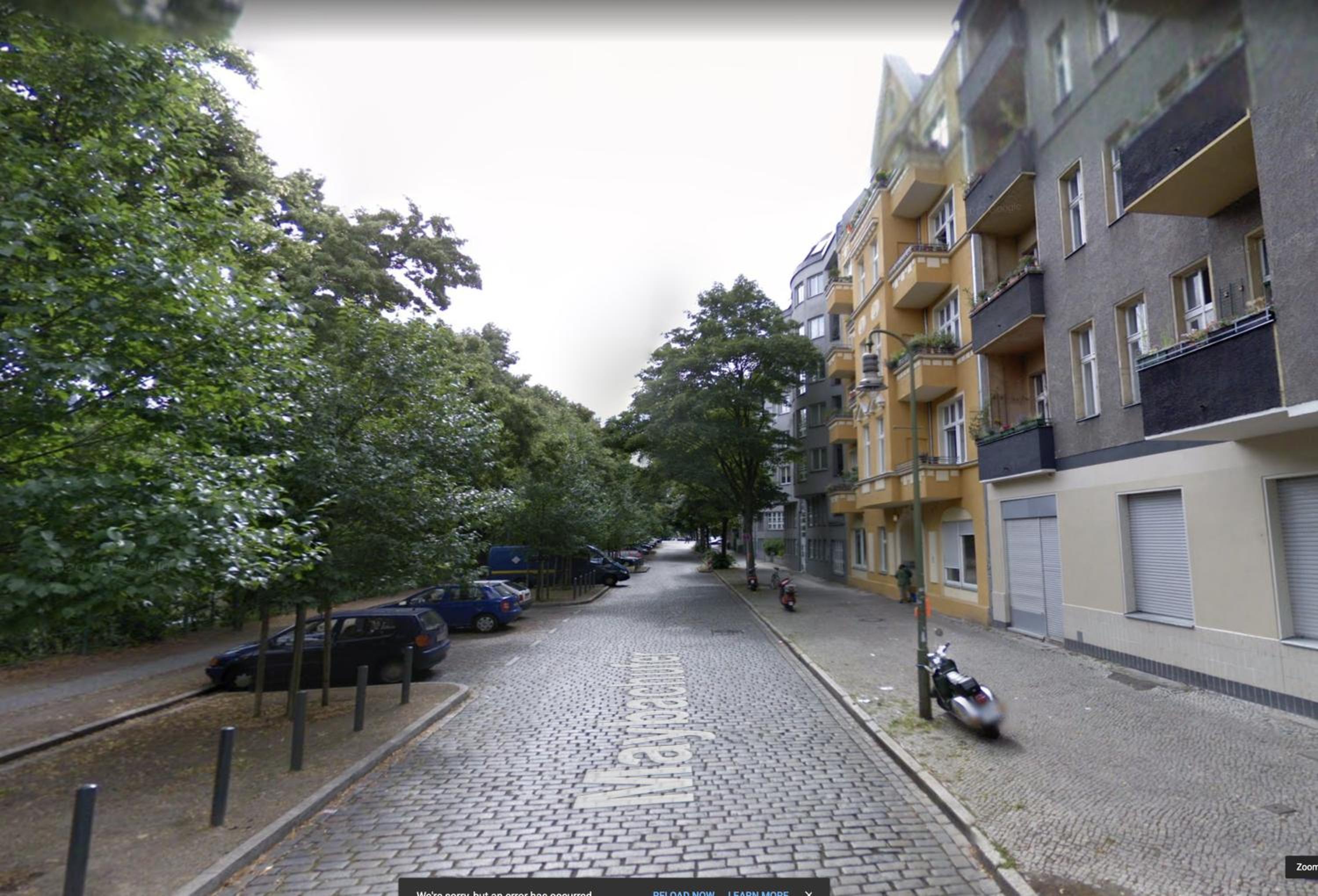 The Maybach - rooftop living XBerg, 1BR, 1 living room, group & family friendly, 2 - 4 Guests