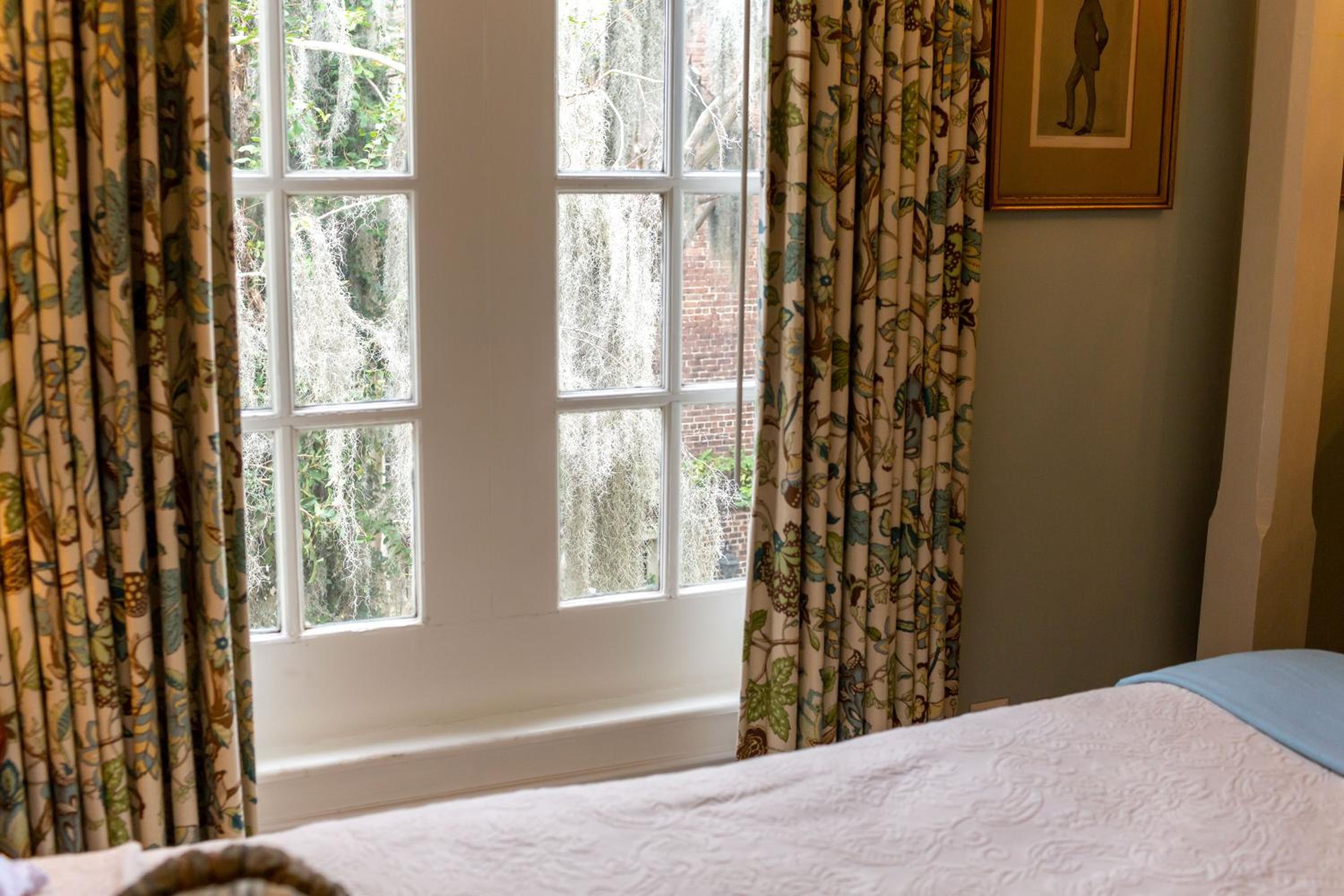 Eliza Thompson House, Historic Inns of Savannah Collection view 4