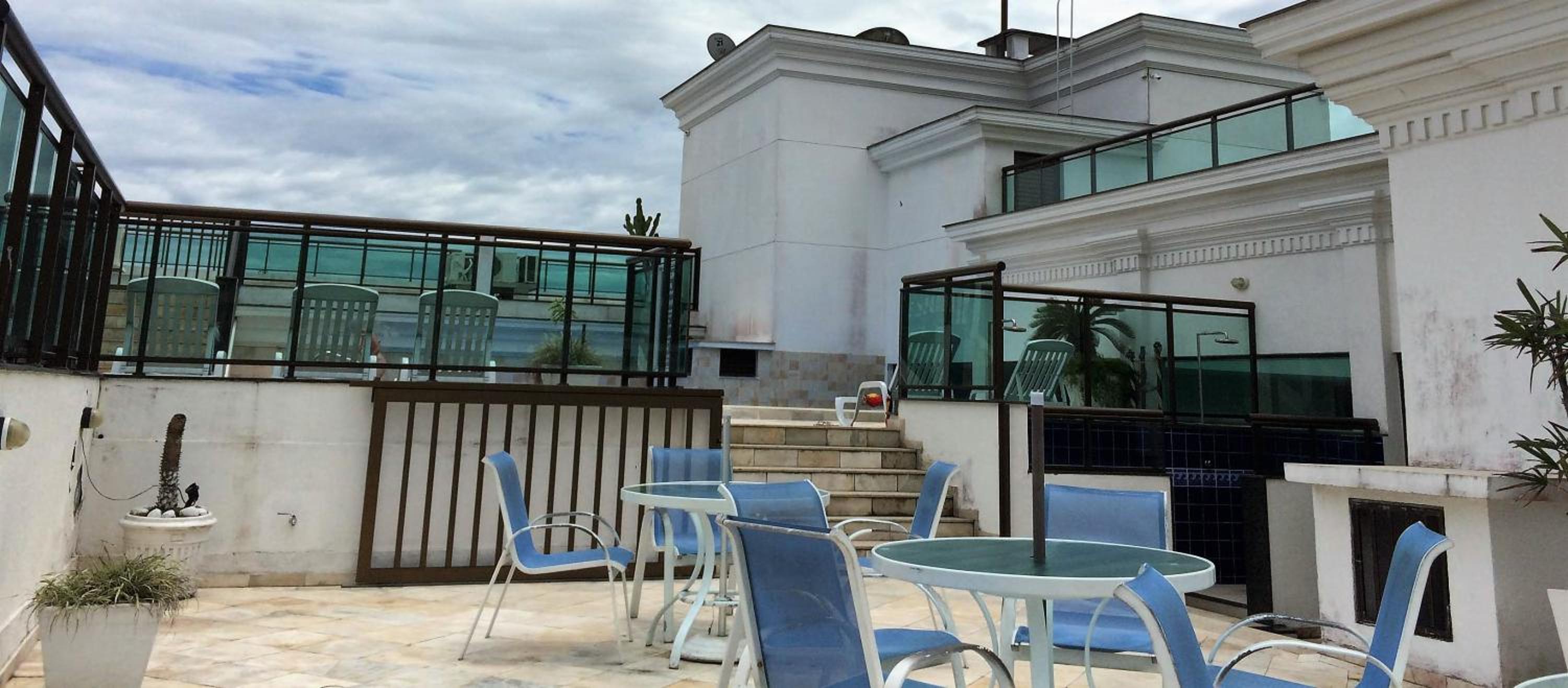 Loft Prainha AP 207 frente mar, check in 9h-check out 13h, split, piscina, self check in, portaria 24h