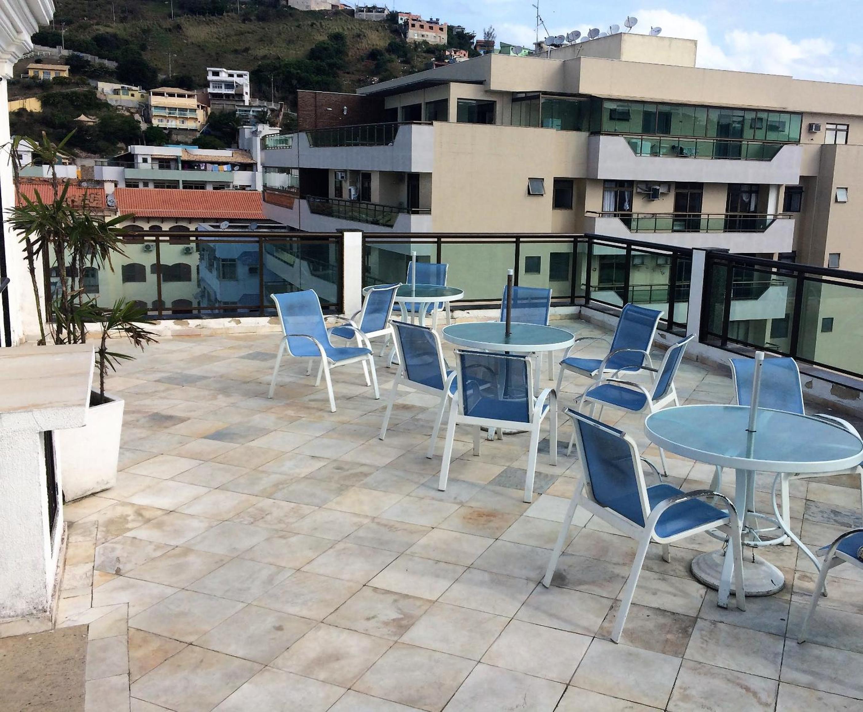 Loft Prainha AP 207 frente mar, check in 9h-check out 13h, split, piscina, self check in, portaria 24h