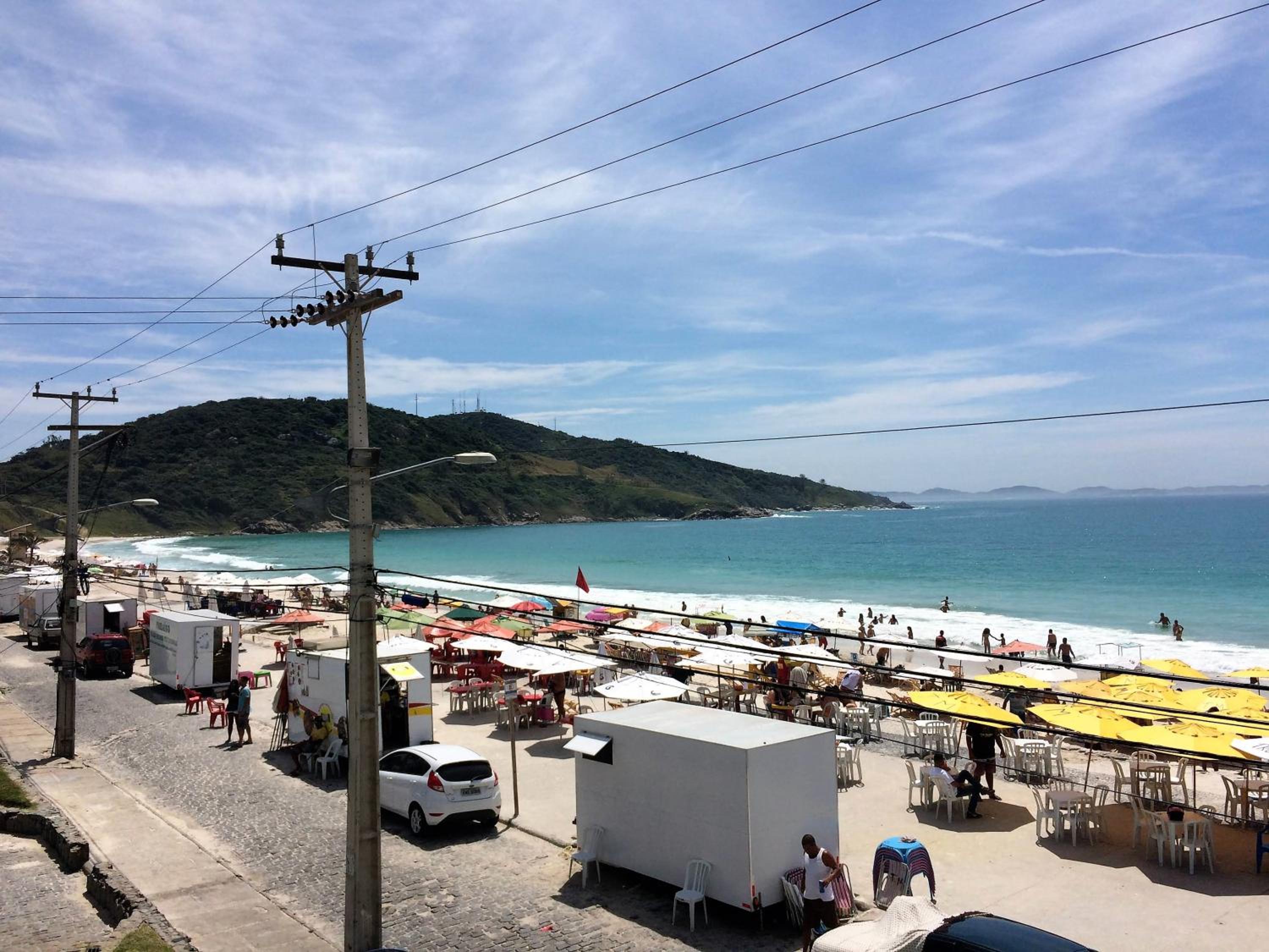 Loft Prainha AP 207 frente mar, check in 9h-check out 13h, split, piscina, self check in, portaria 24h