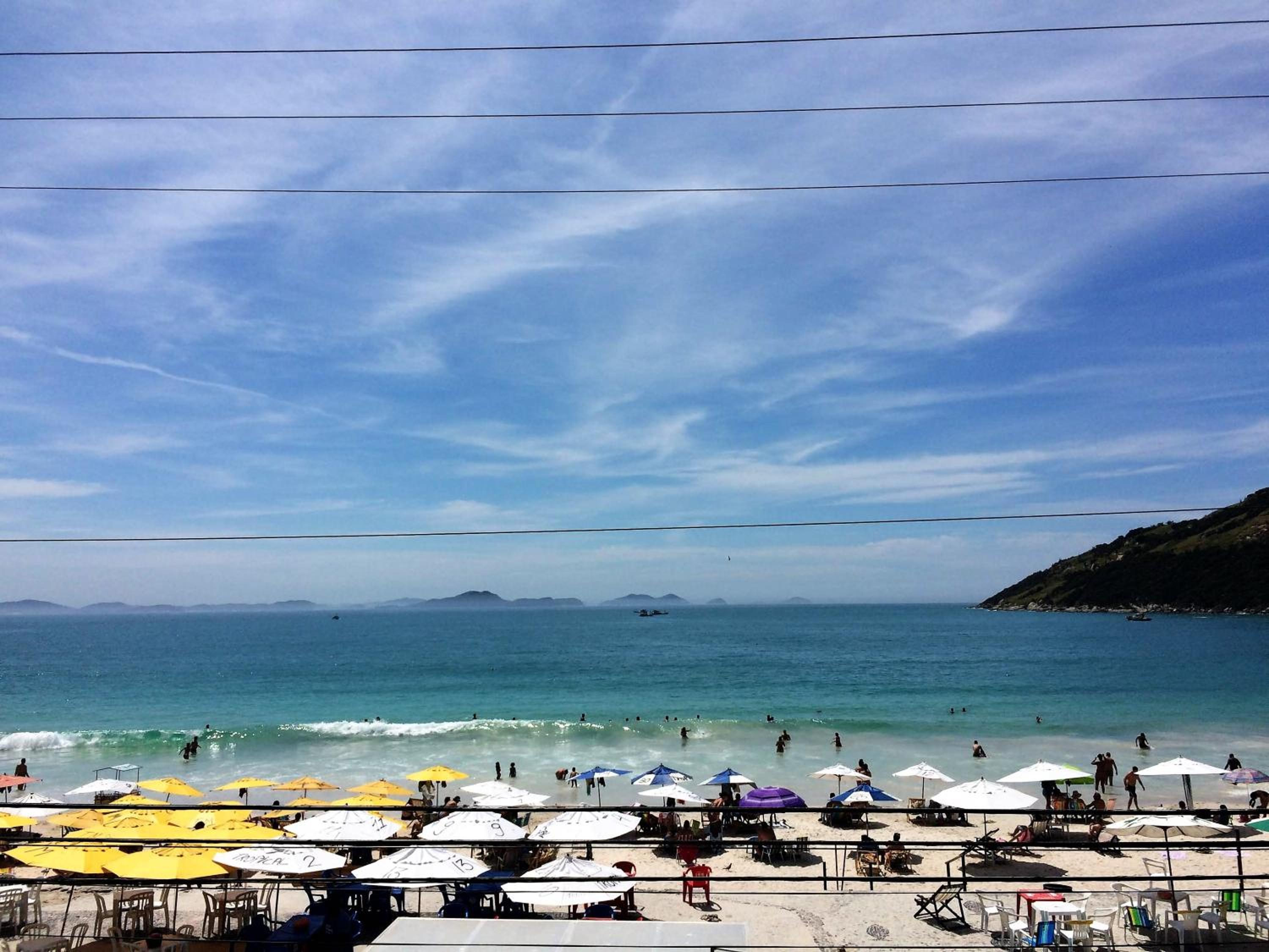 Loft Prainha AP 207 frente mar, check in 9h-check out 13h, split, piscina, self check in, portaria 24h