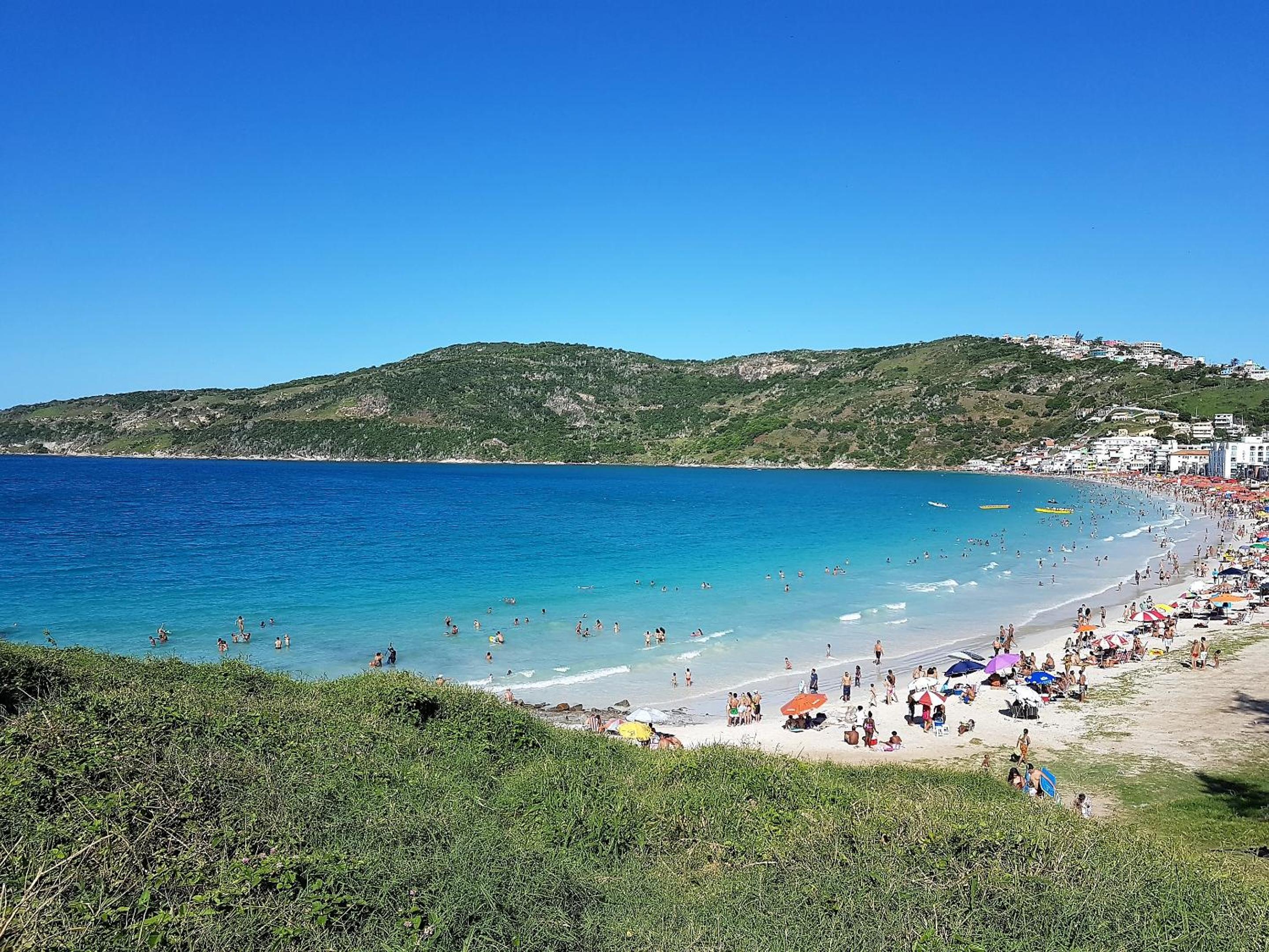 Loft Prainha AP 207 frente mar, check in 9h-check out 13h, split, piscina, self check in, portaria 24h
