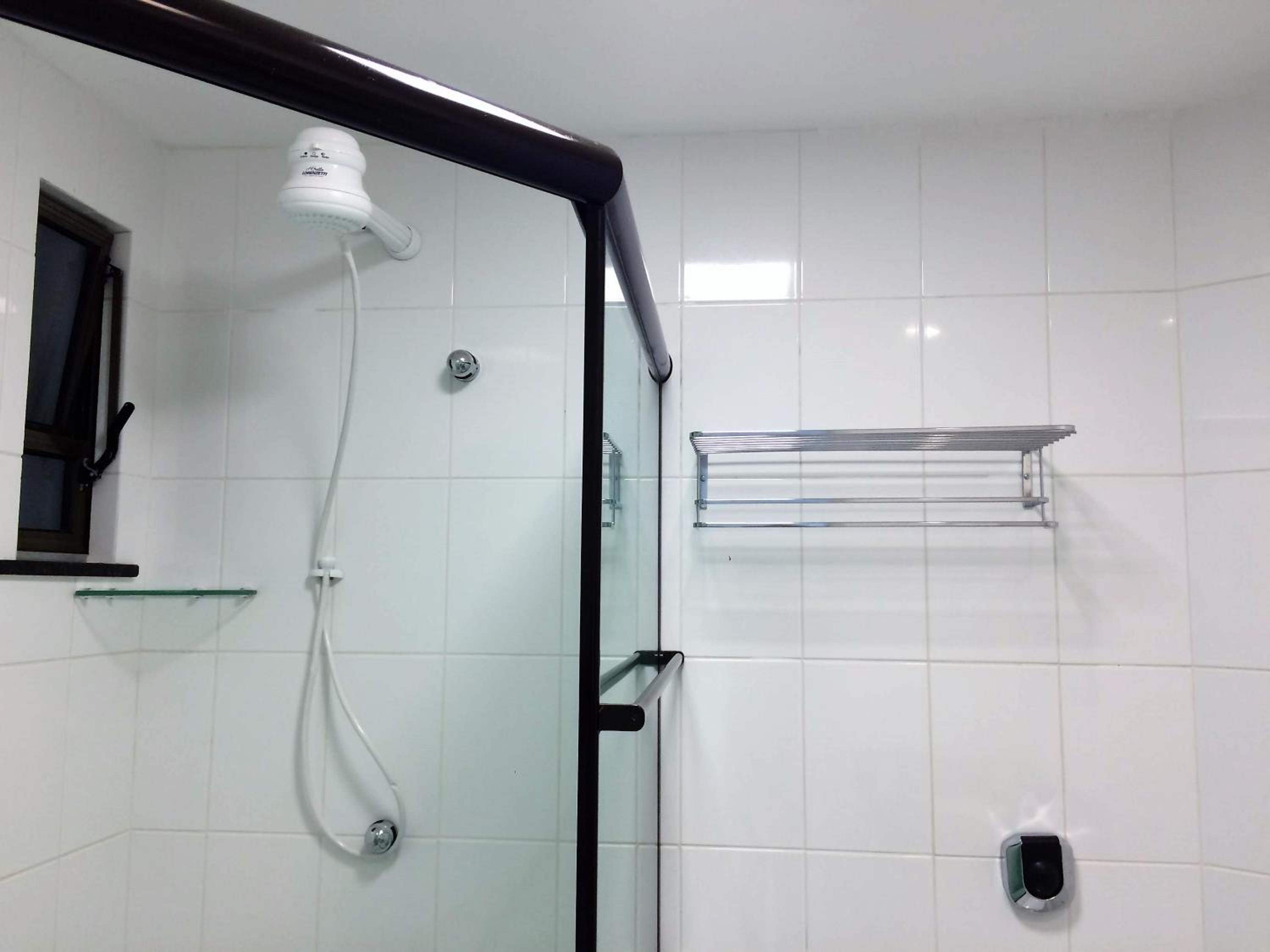 Loft Prainha AP 207 frente mar, check in 9h-check out 13h, split, piscina, self check in, portaria 24h