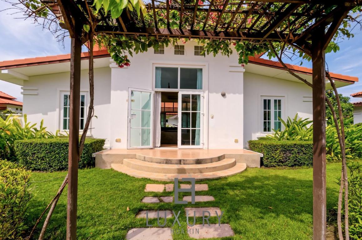 Bali Style 2 Bedroom Villa with Pool - B99 view 4