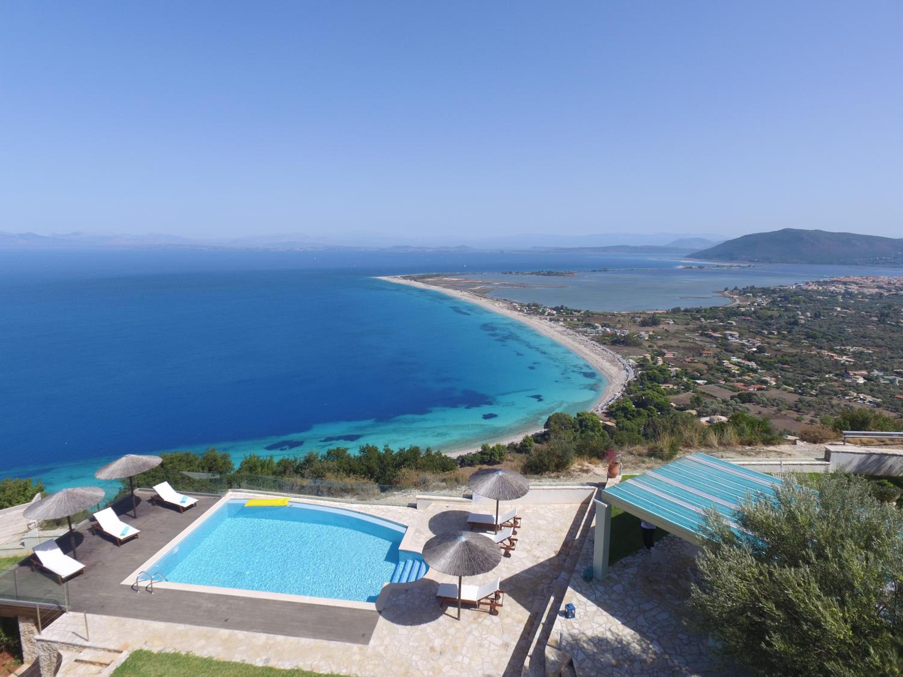 Thea Thalatta Villas view 3