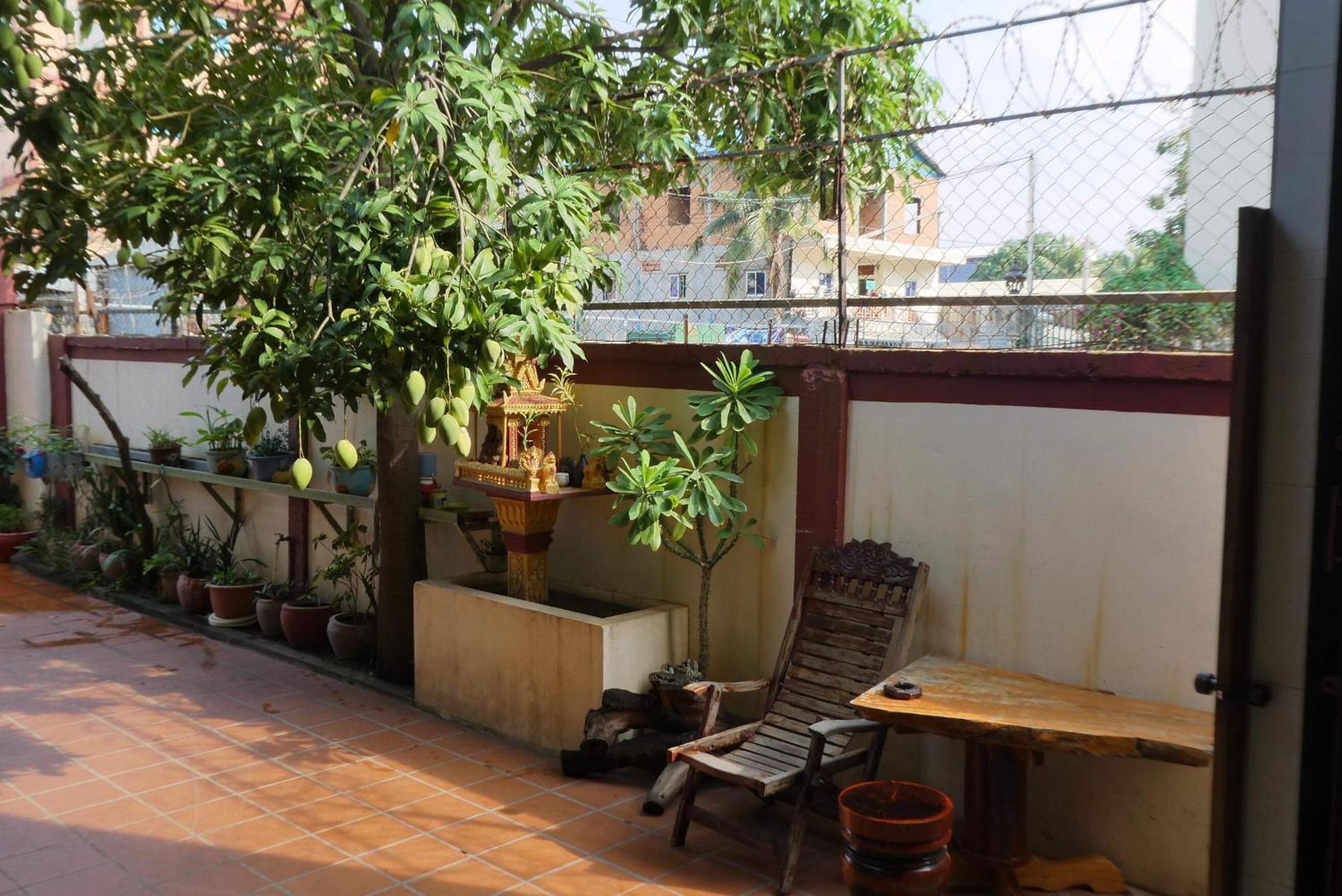 139 Guest House view 3