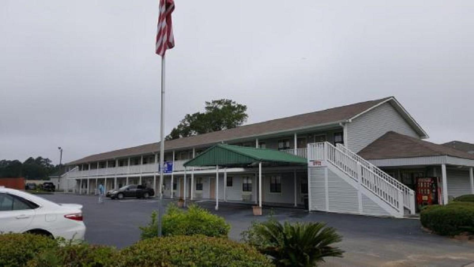 Loyalty Inn Hawkinsville