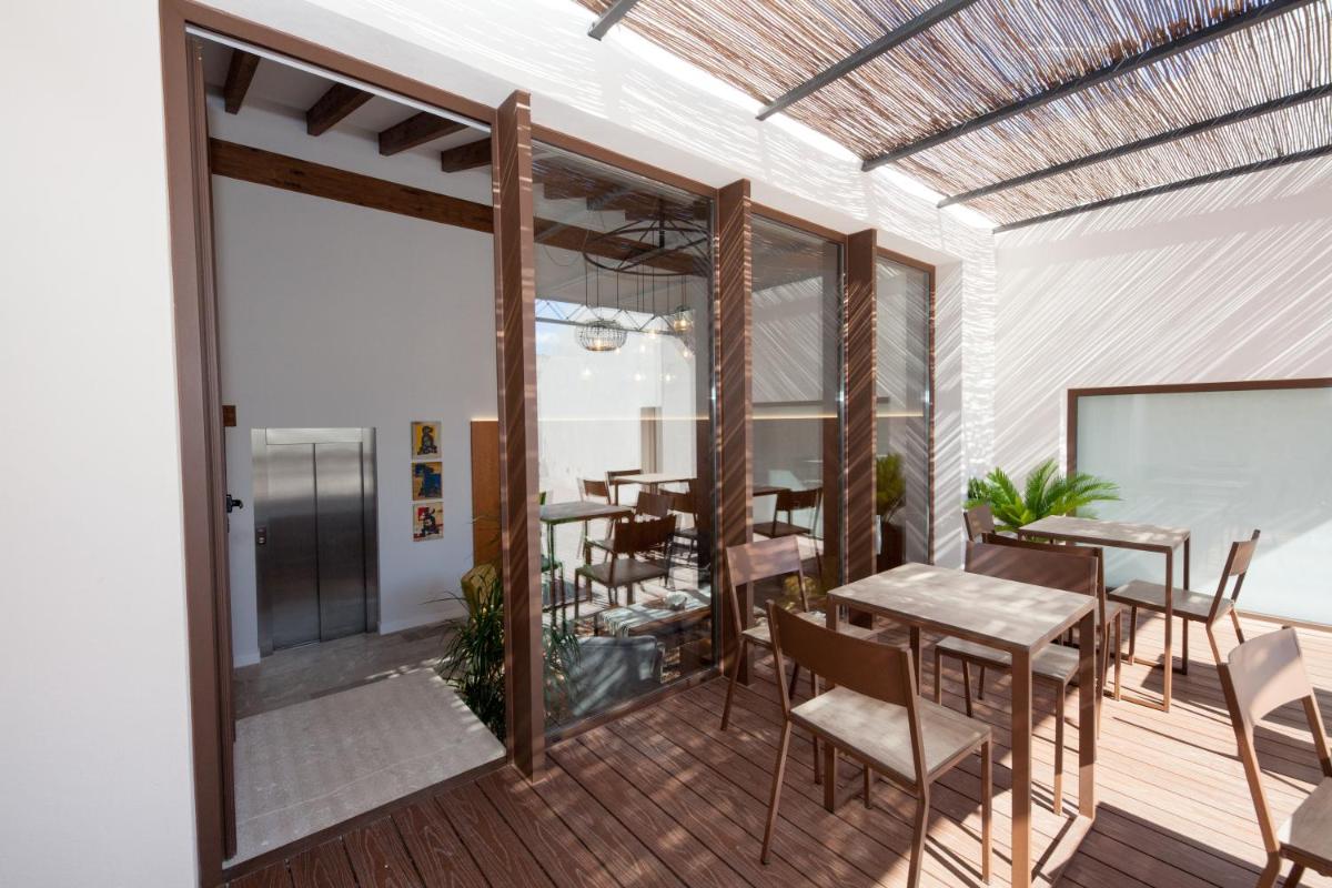 outdoor BBQ area