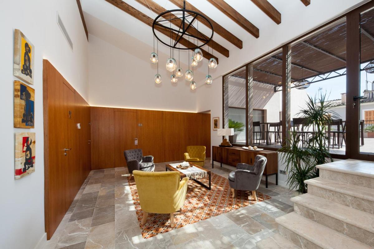 hotel reception
