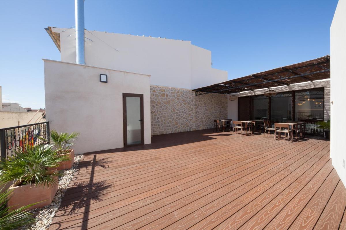 outdoor BBQ area