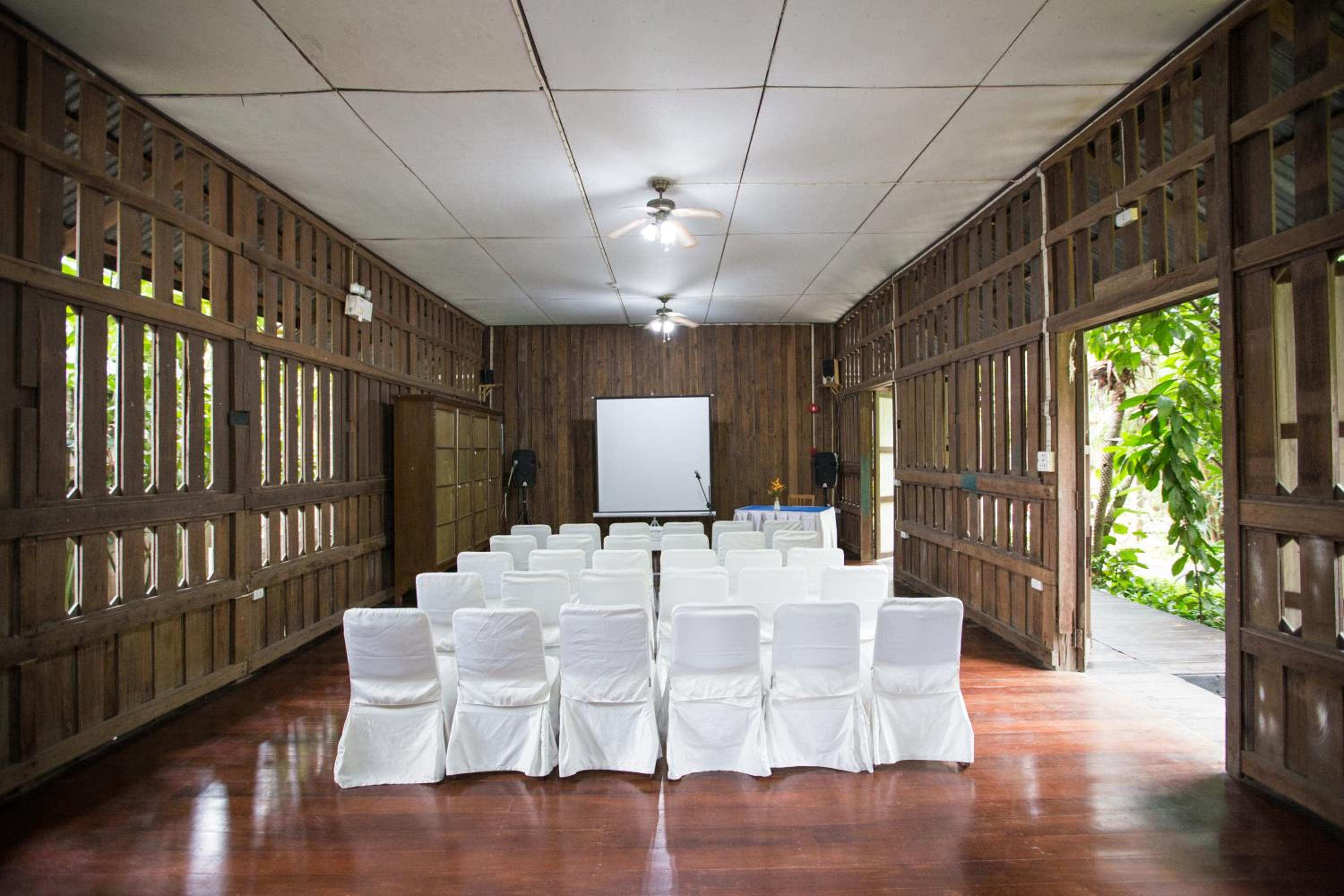 meeting & event spaces