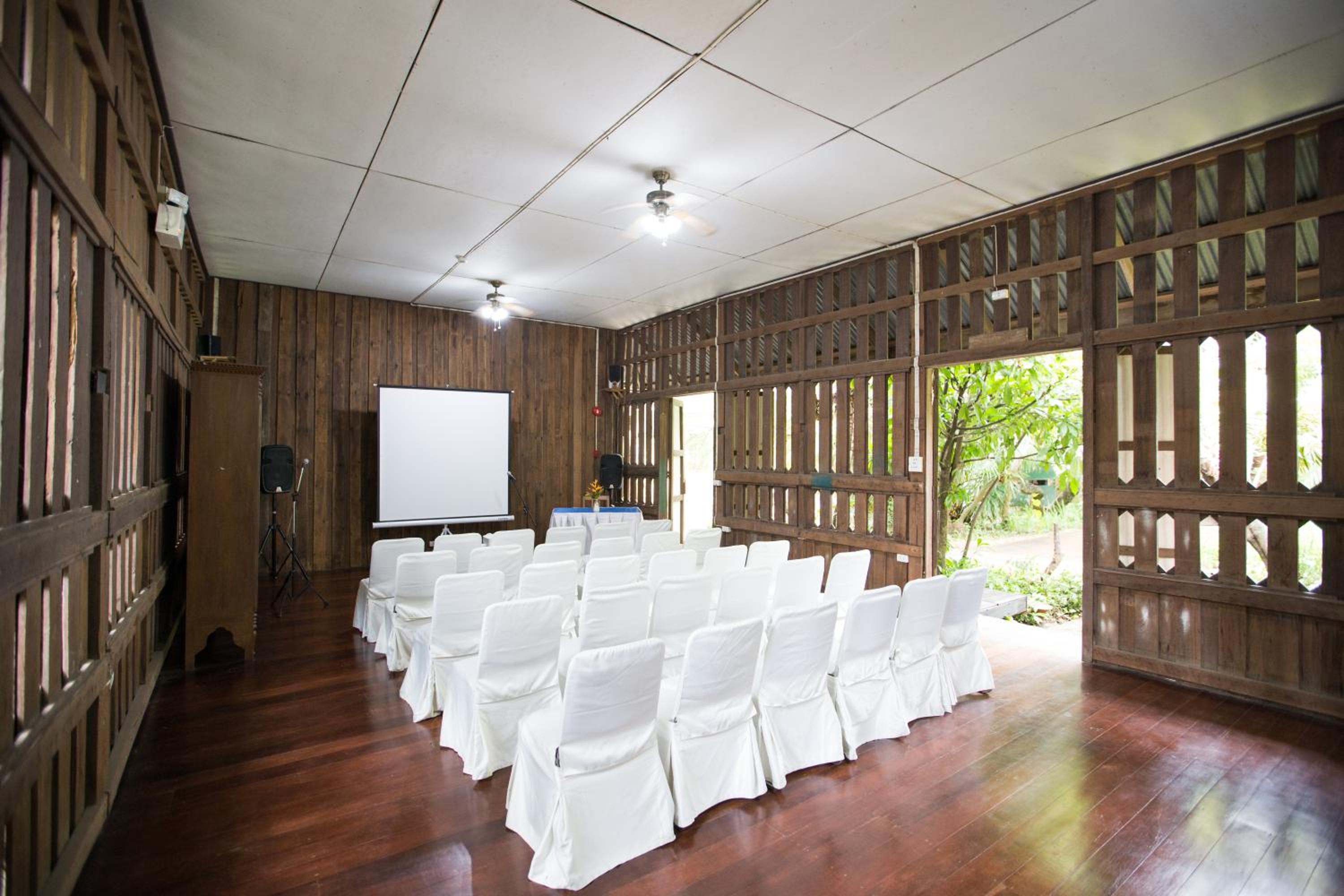 meeting & event spaces