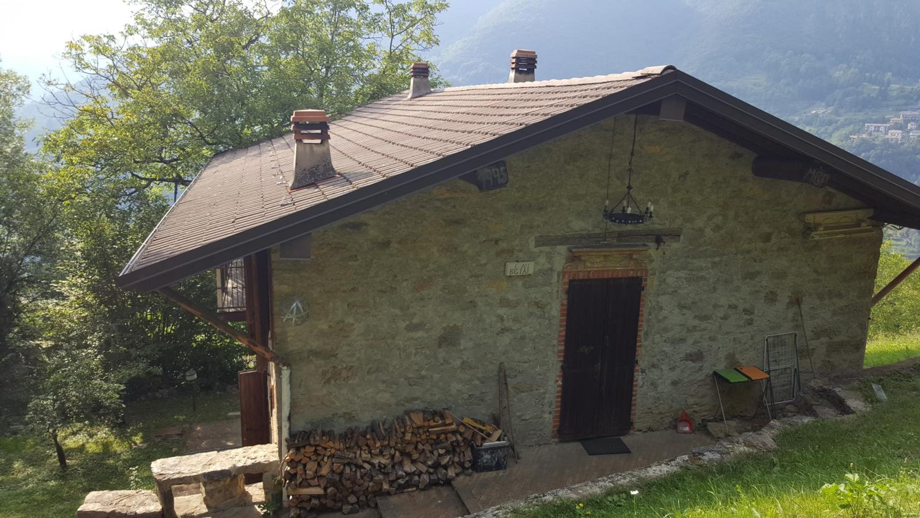 Casa Vecia view 2