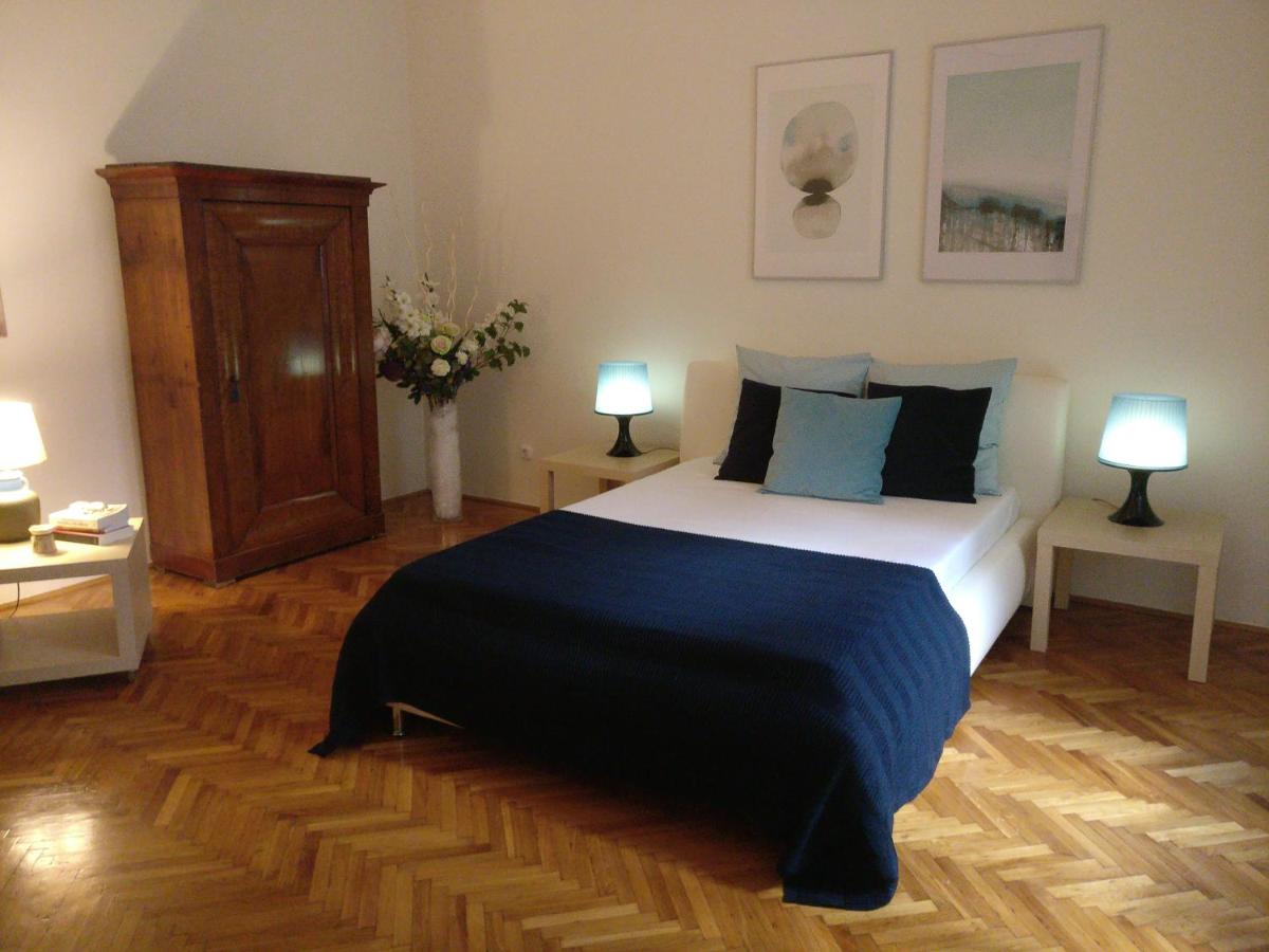 Opera Dream Apartment view 3