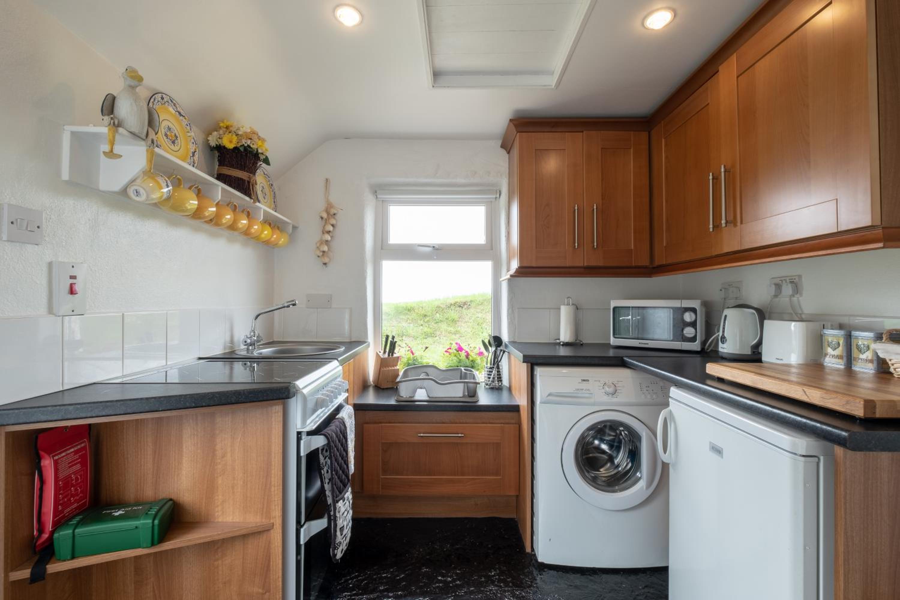 Yellow Cottage, Doolin view 5