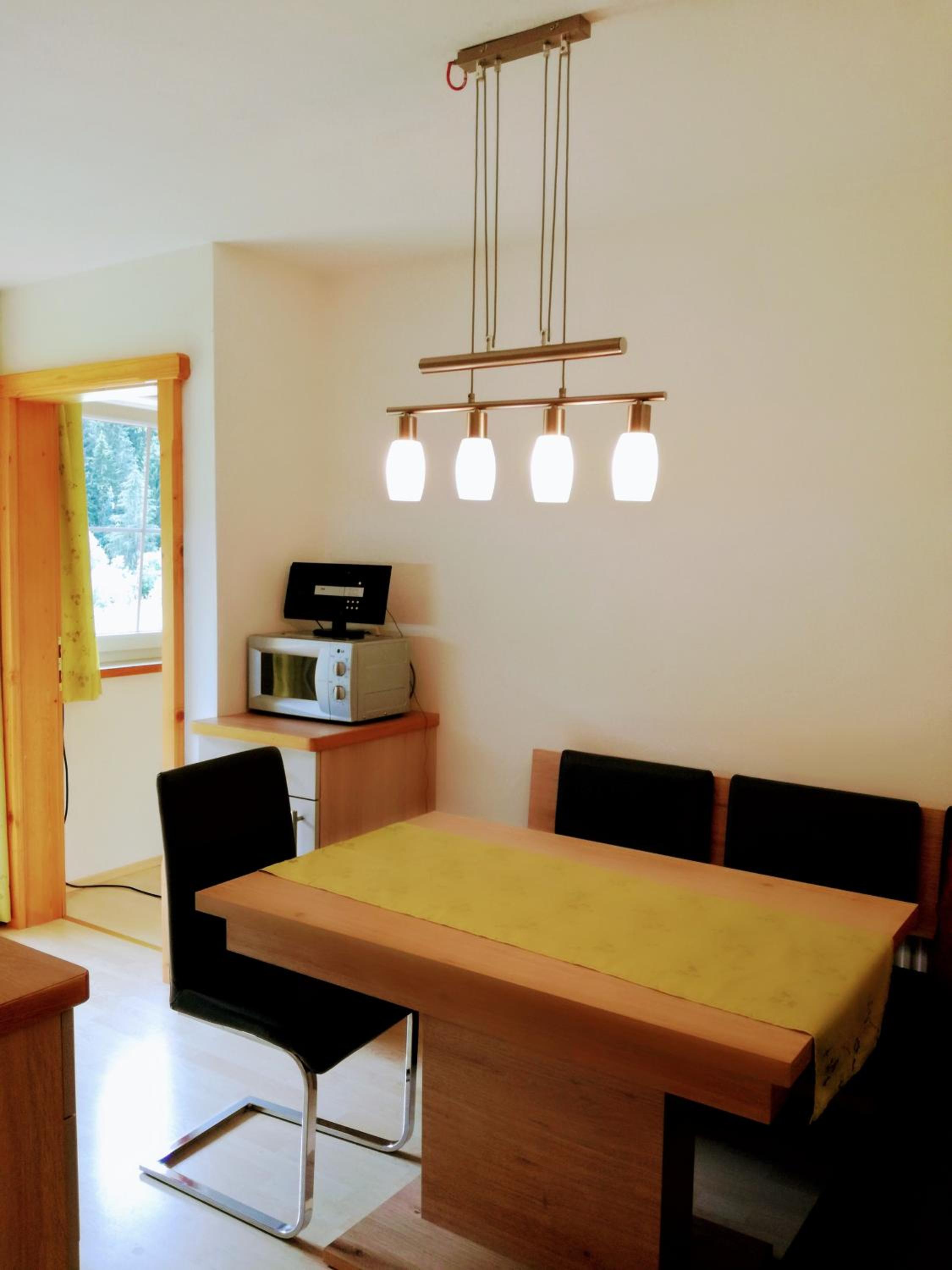 Santner alpine tauern living - Panoramic apartments with free parking - free welcome card - all utilities included view 5