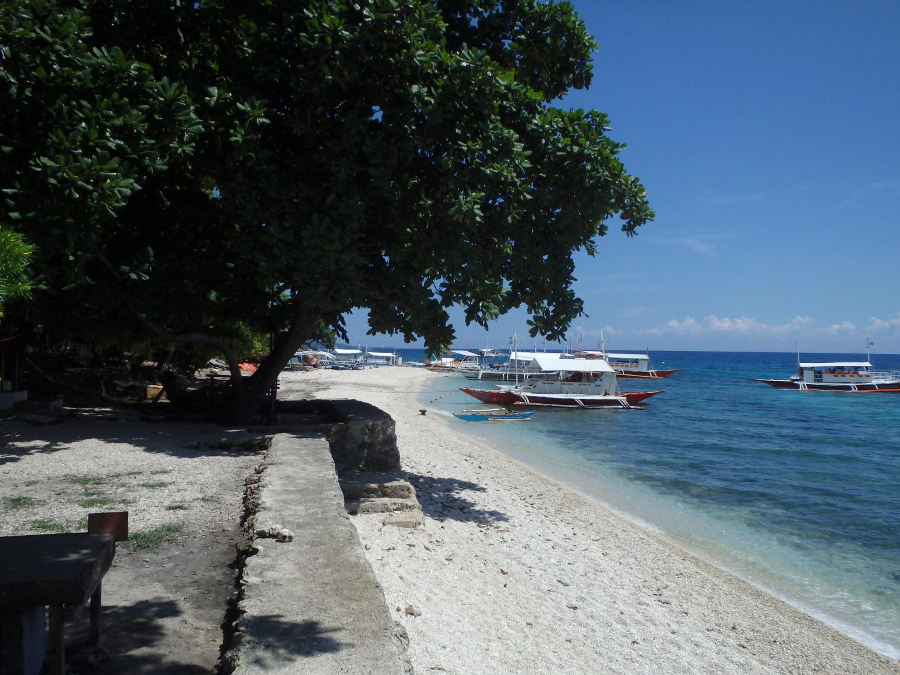 Island Front - Bangcogon Resort and Restaurant