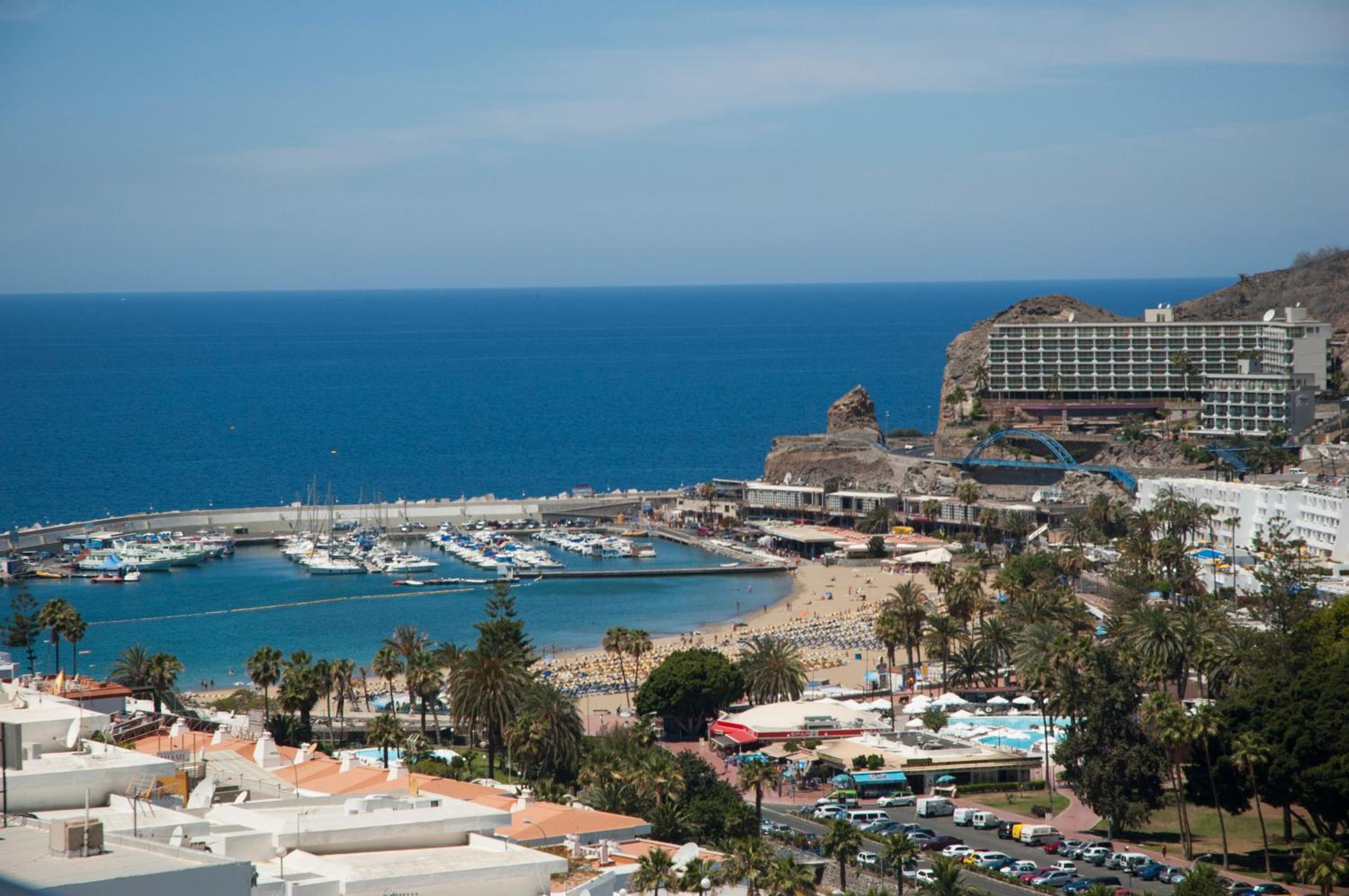 Apartamentos Cabau Cala Nova