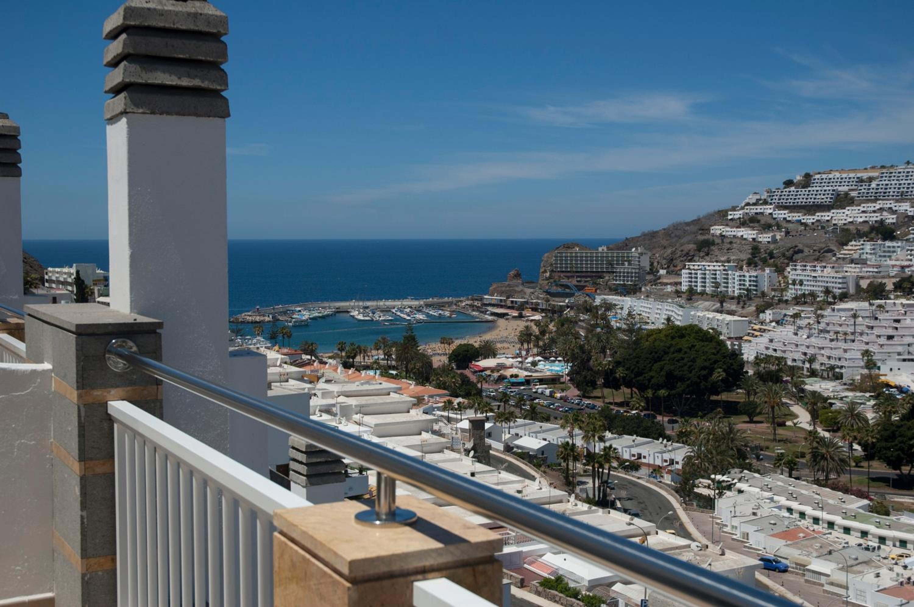 Apartamentos Cabau Cala Nova