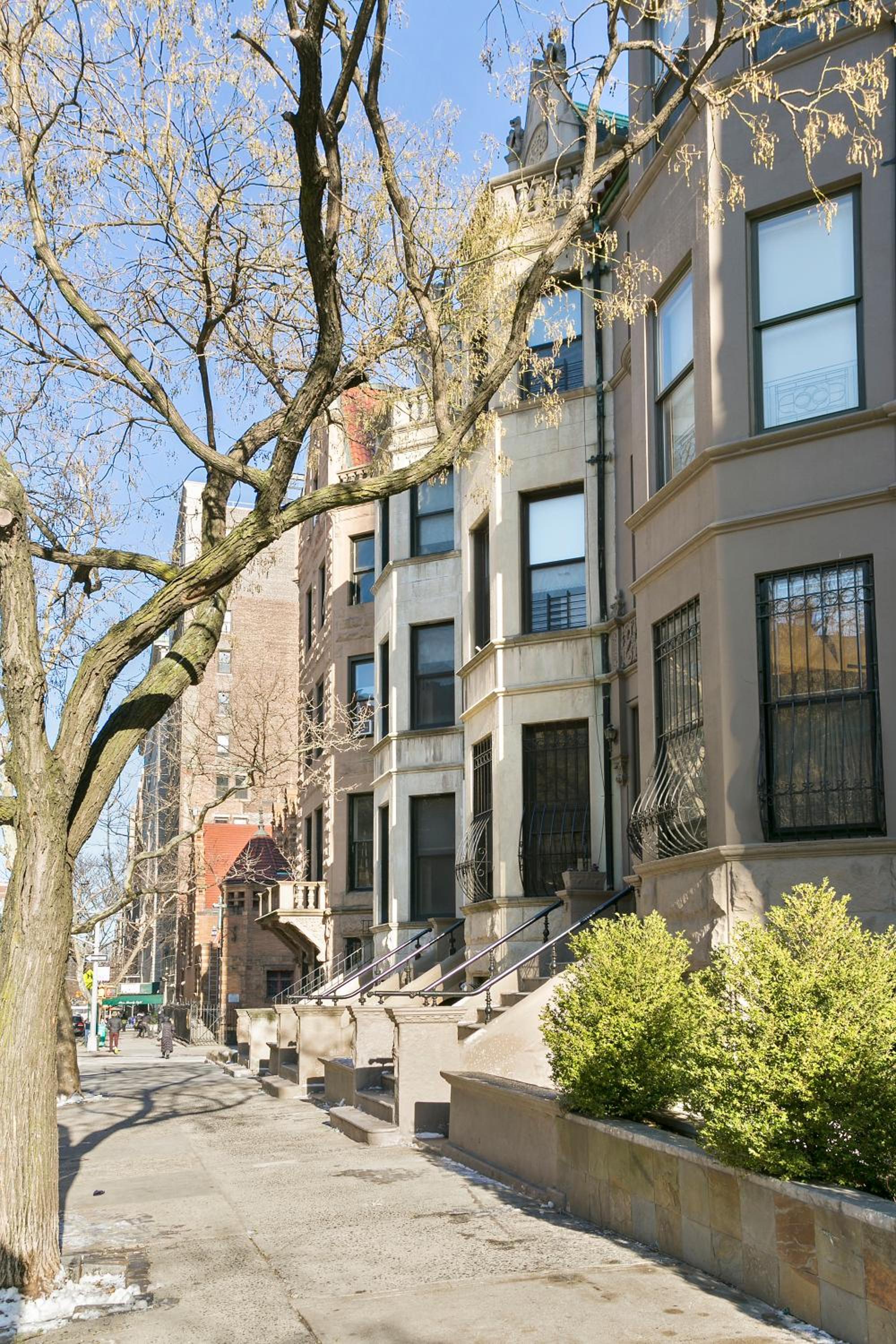 2-bedroom in Upper West Side, private entrance