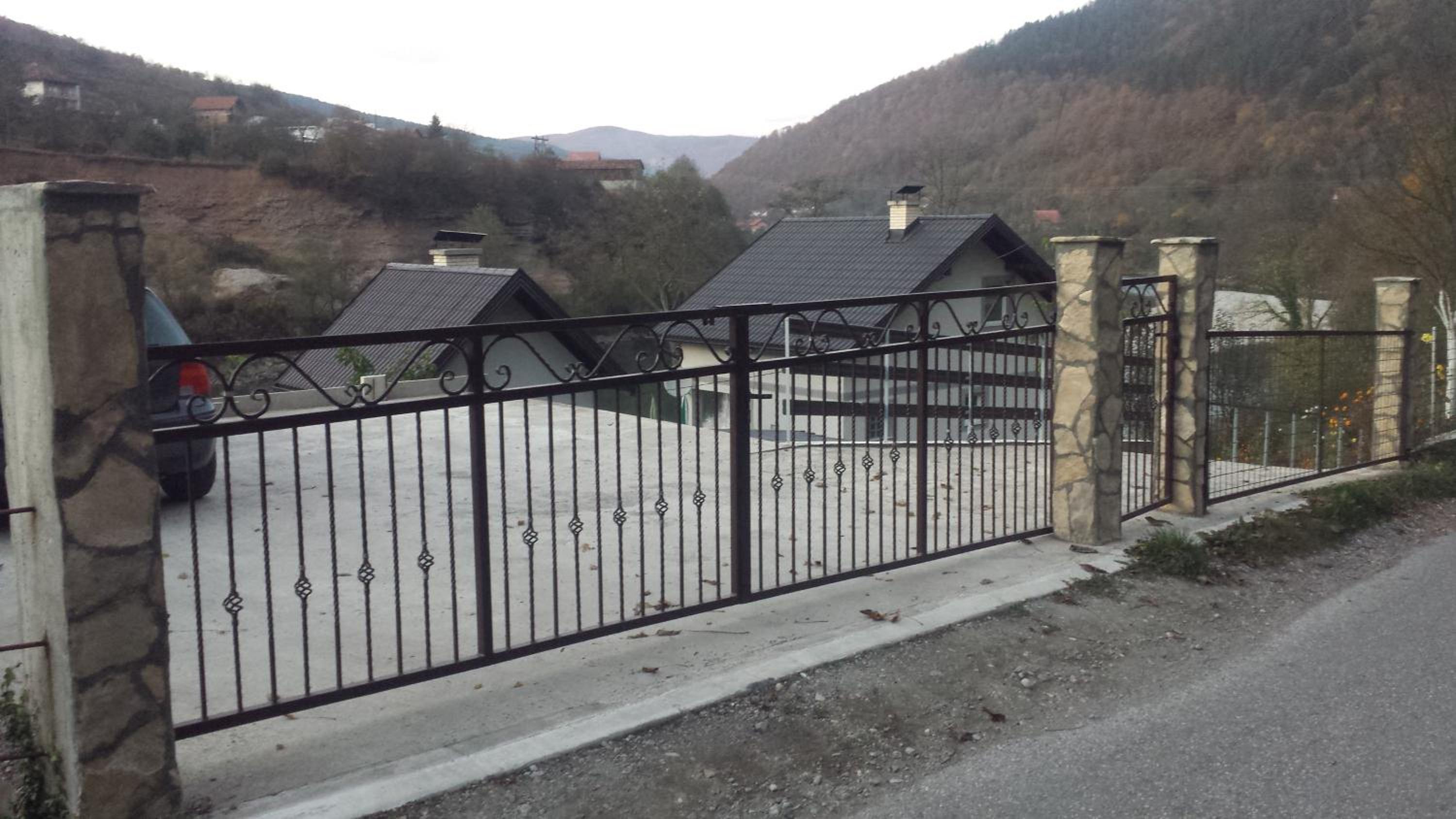 Vikendica pored Drine Foča