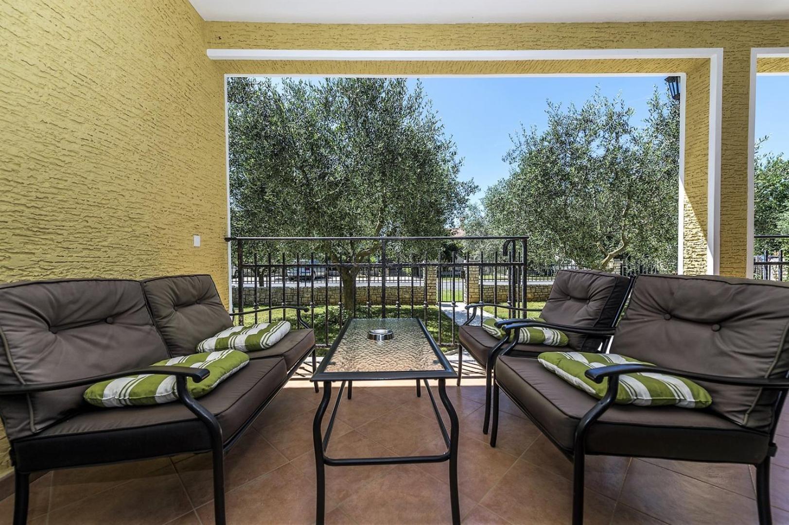 Spacious Three-Bedroom Villa Balun with Pool view 5