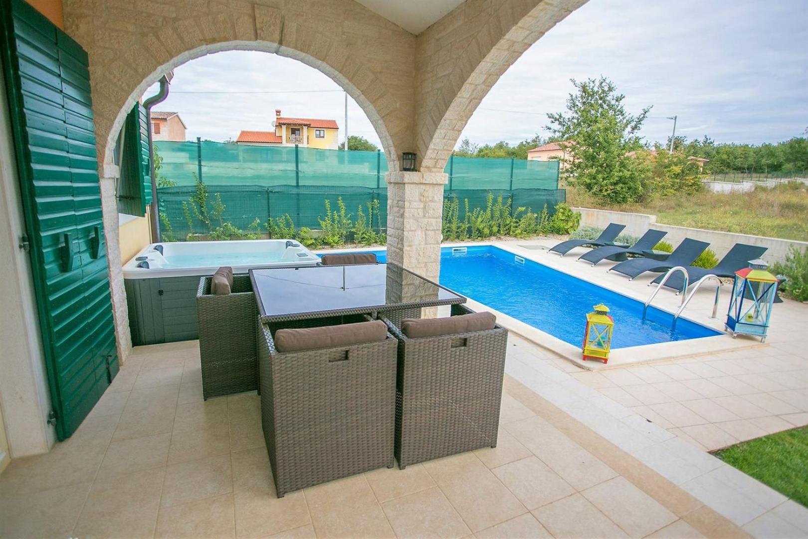 Holiday House Hacienda view 4