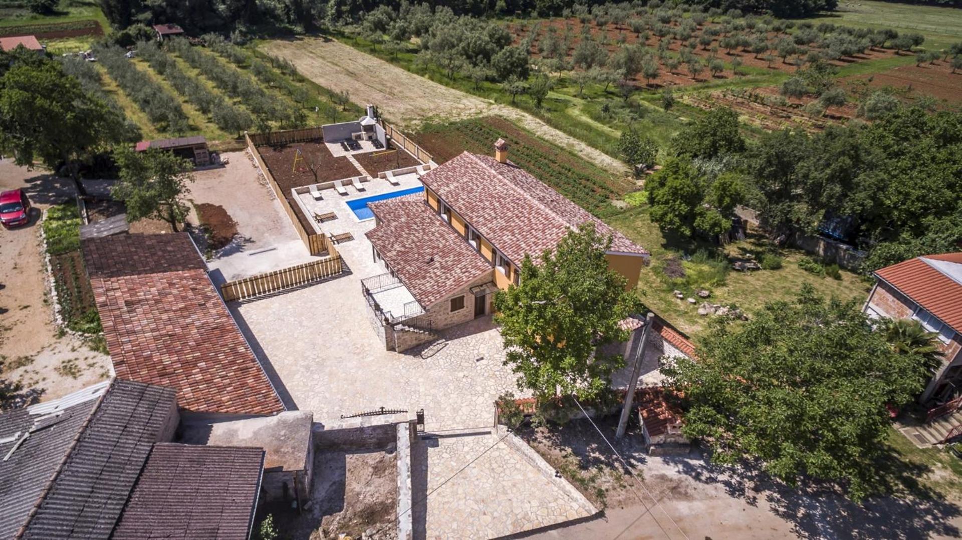 Spacious Four-Bedroom Villa Marija Kloštar view 5