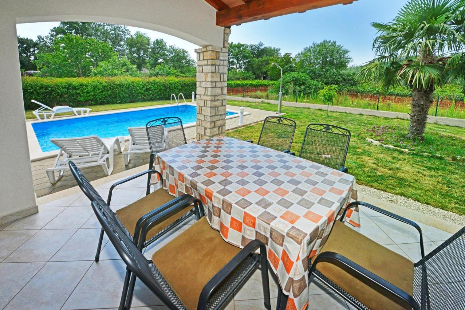 Villa Paris IV view 5