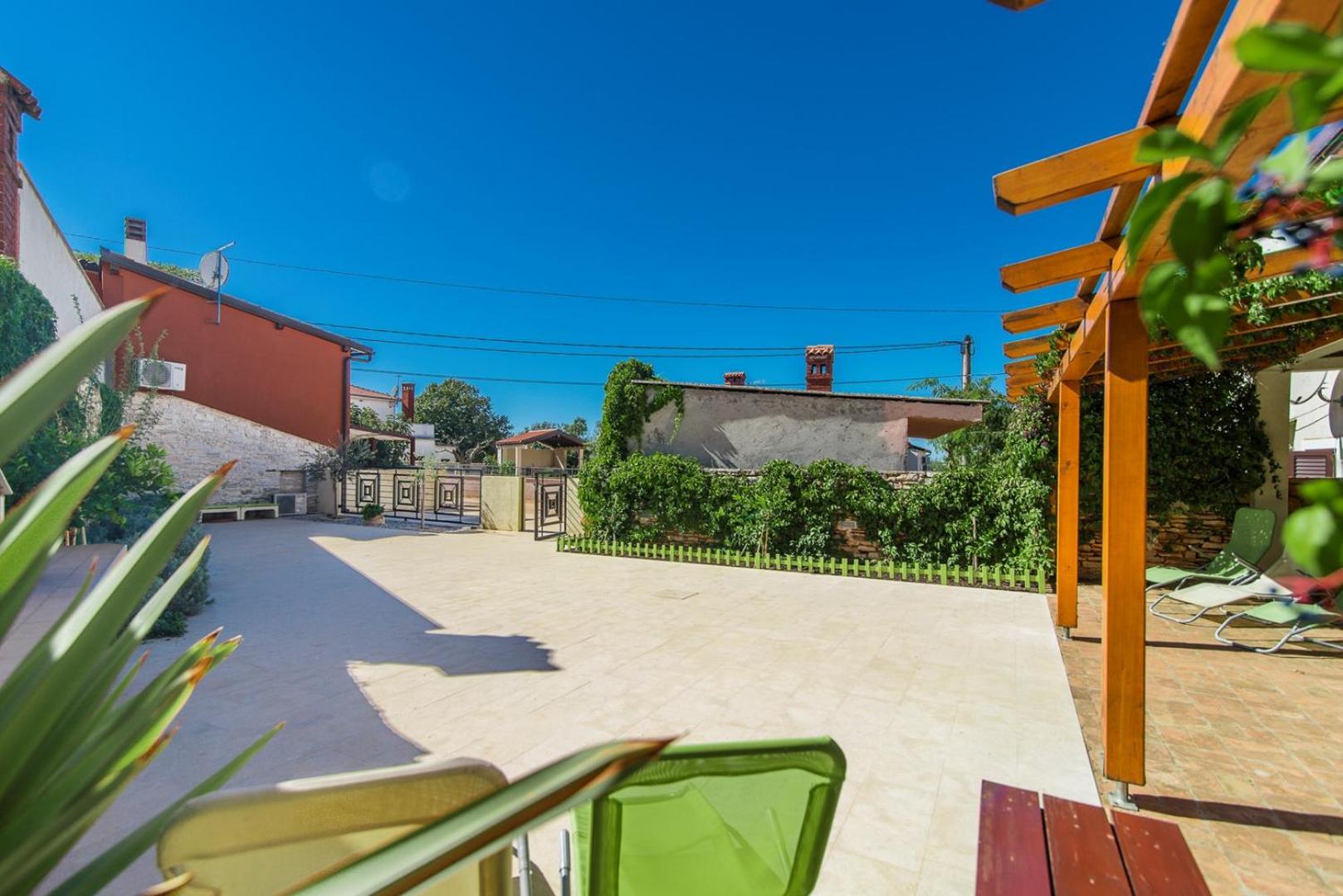 Casa Dina Valbandon view 5