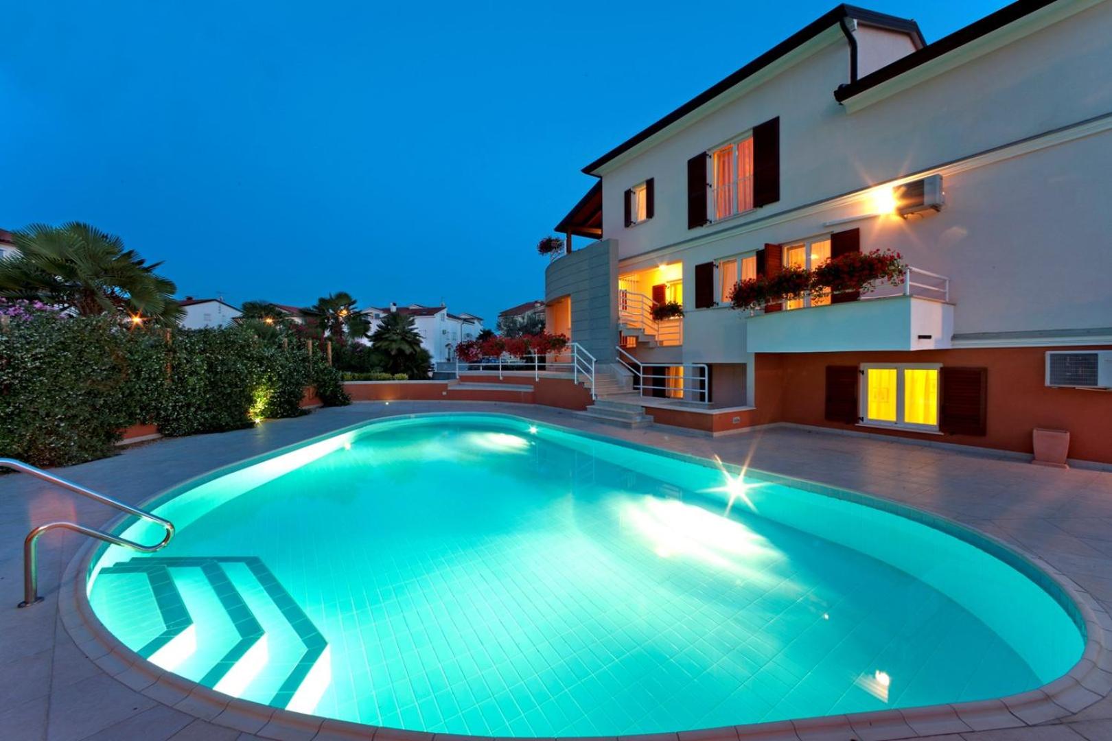 Apartment Complex Irena with Pool - Property Image 93