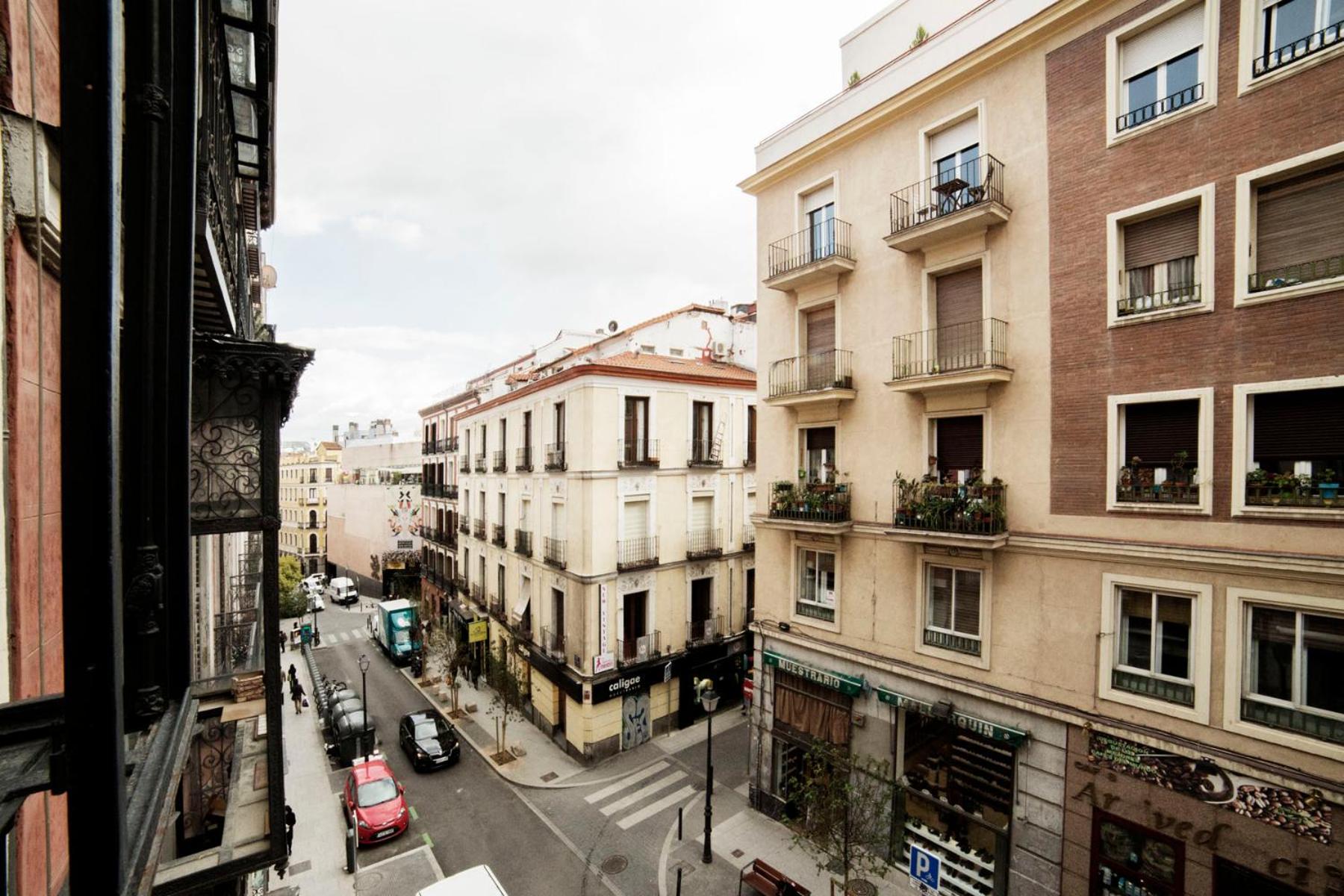 Chueca Just For You view 3