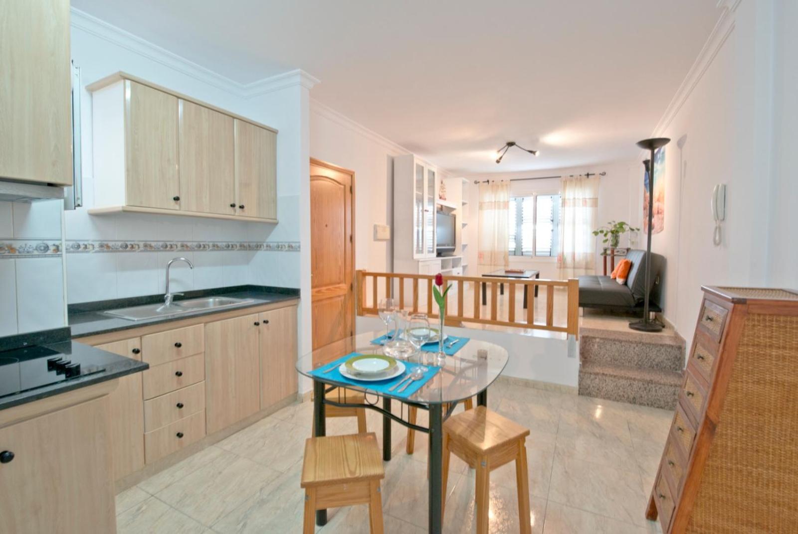 Apartamento entero vacacional "La casa de la Playa" con wifi y 3 dormitorios view 2