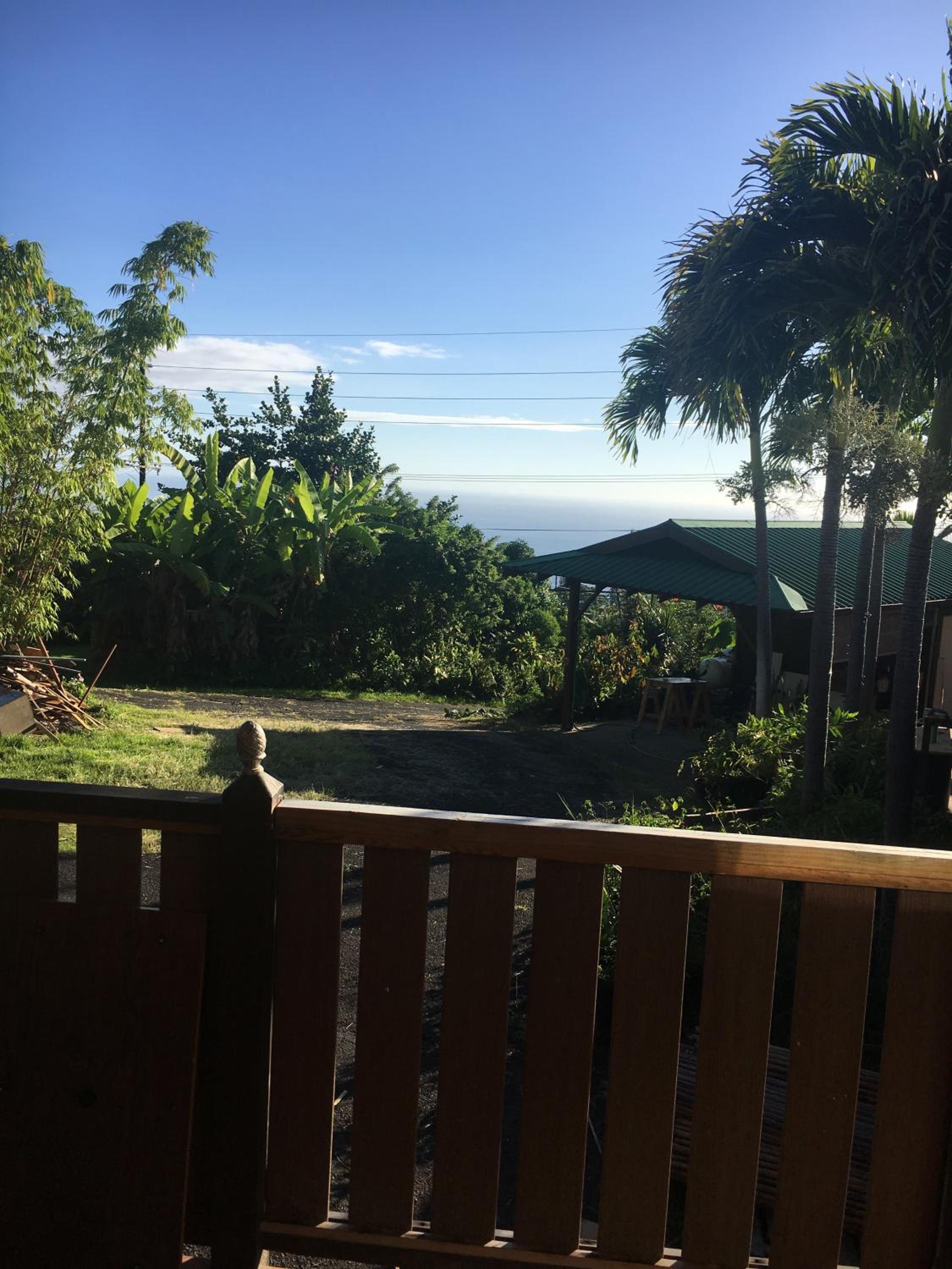 Holualoa bungalows view 2