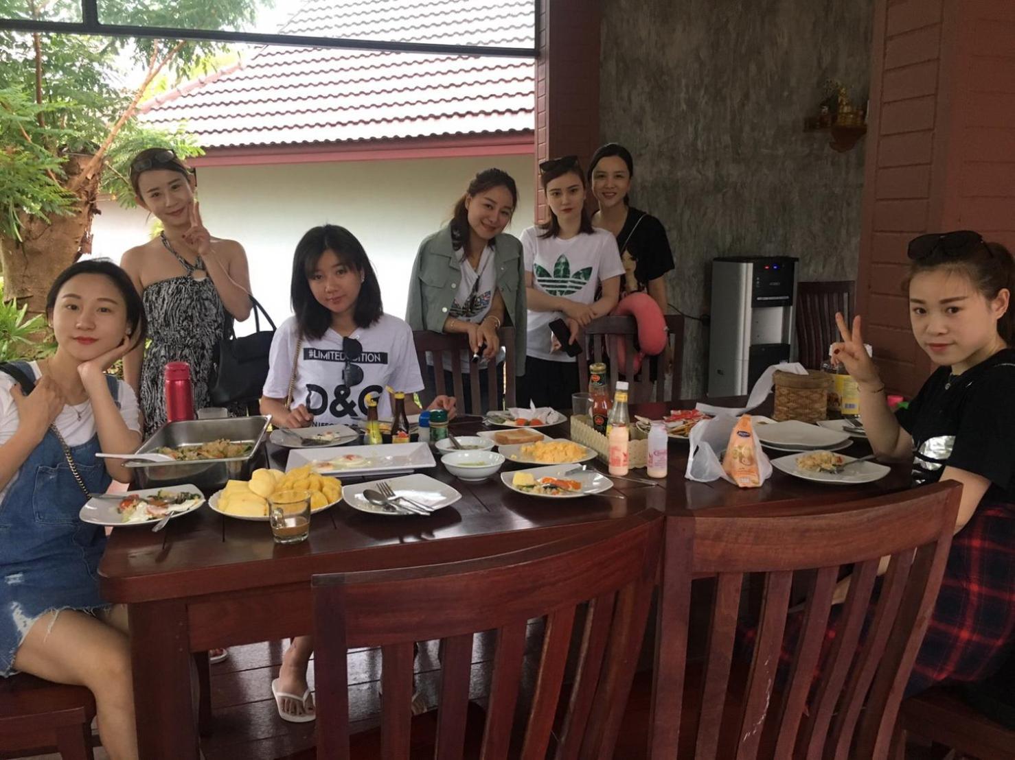 breakfast buffet