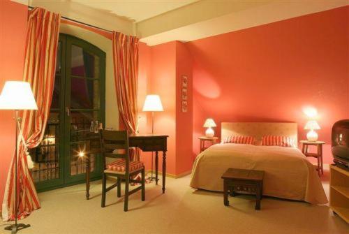 Hotel Burg Wanzleben - Property Image 1